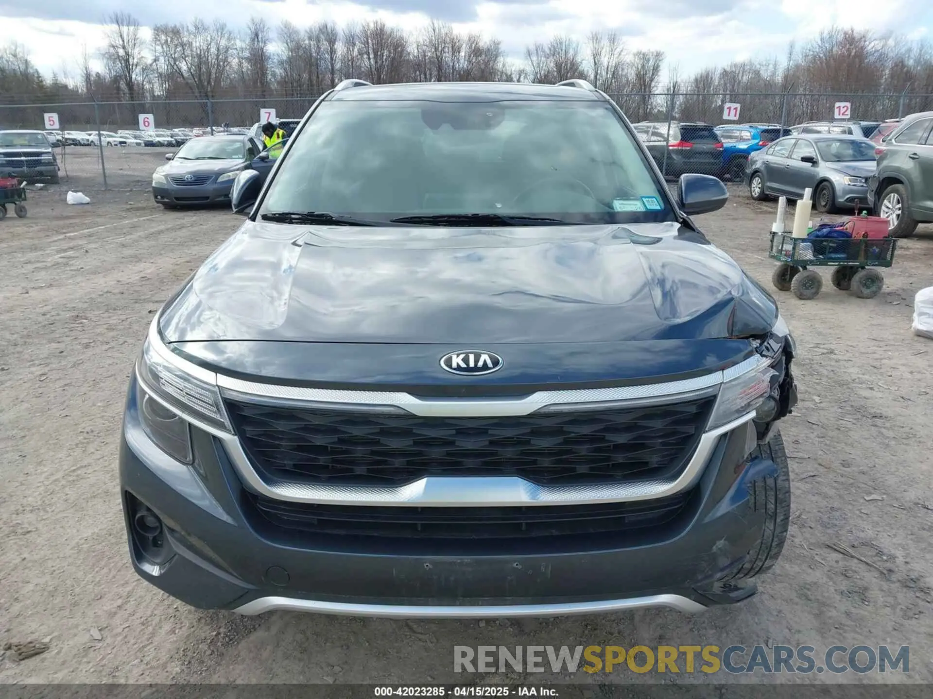 12 Фотография поврежденного автомобиля KNDERCAA2M7137118 KIA SELTOS 2021