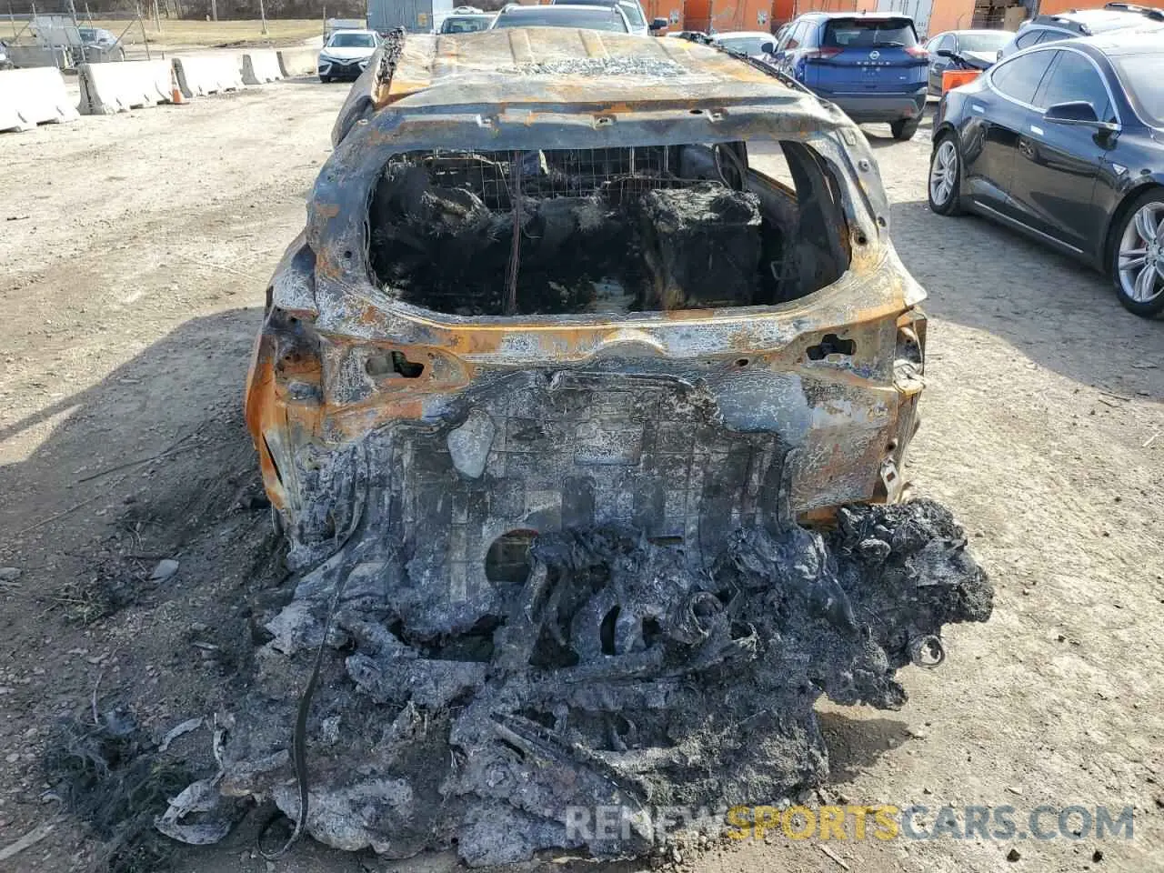 6 Photograph of a damaged car KNDERCAA4M7213387 KIA SELTOS 2021