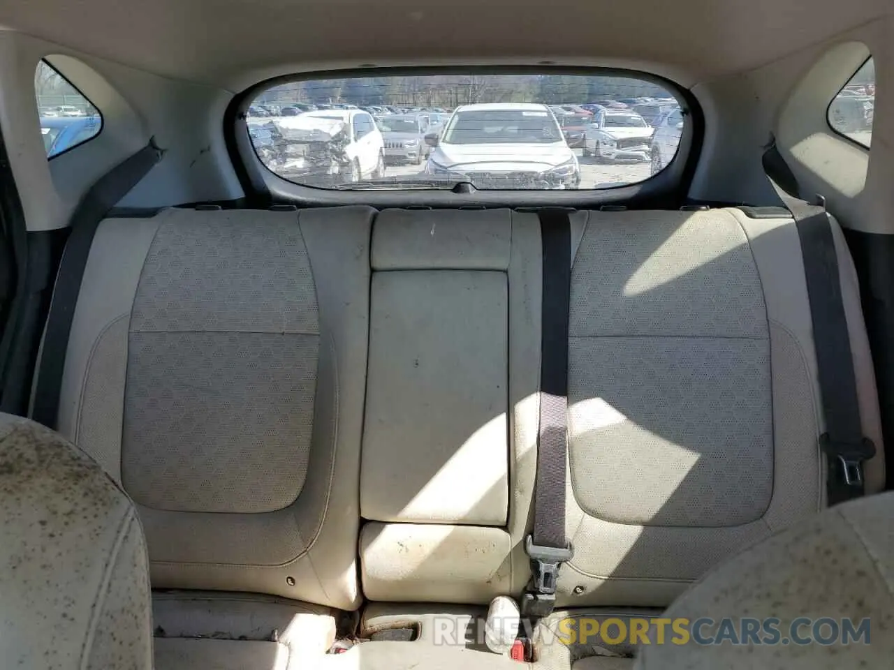 10 Фотография поврежденного автомобиля KNDERCAA5M7154298 KIA SELTOS 2021