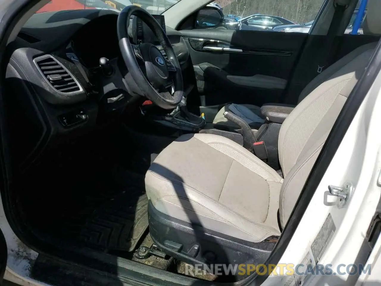 7 Фотография поврежденного автомобиля KNDERCAA5M7154298 KIA SELTOS 2021