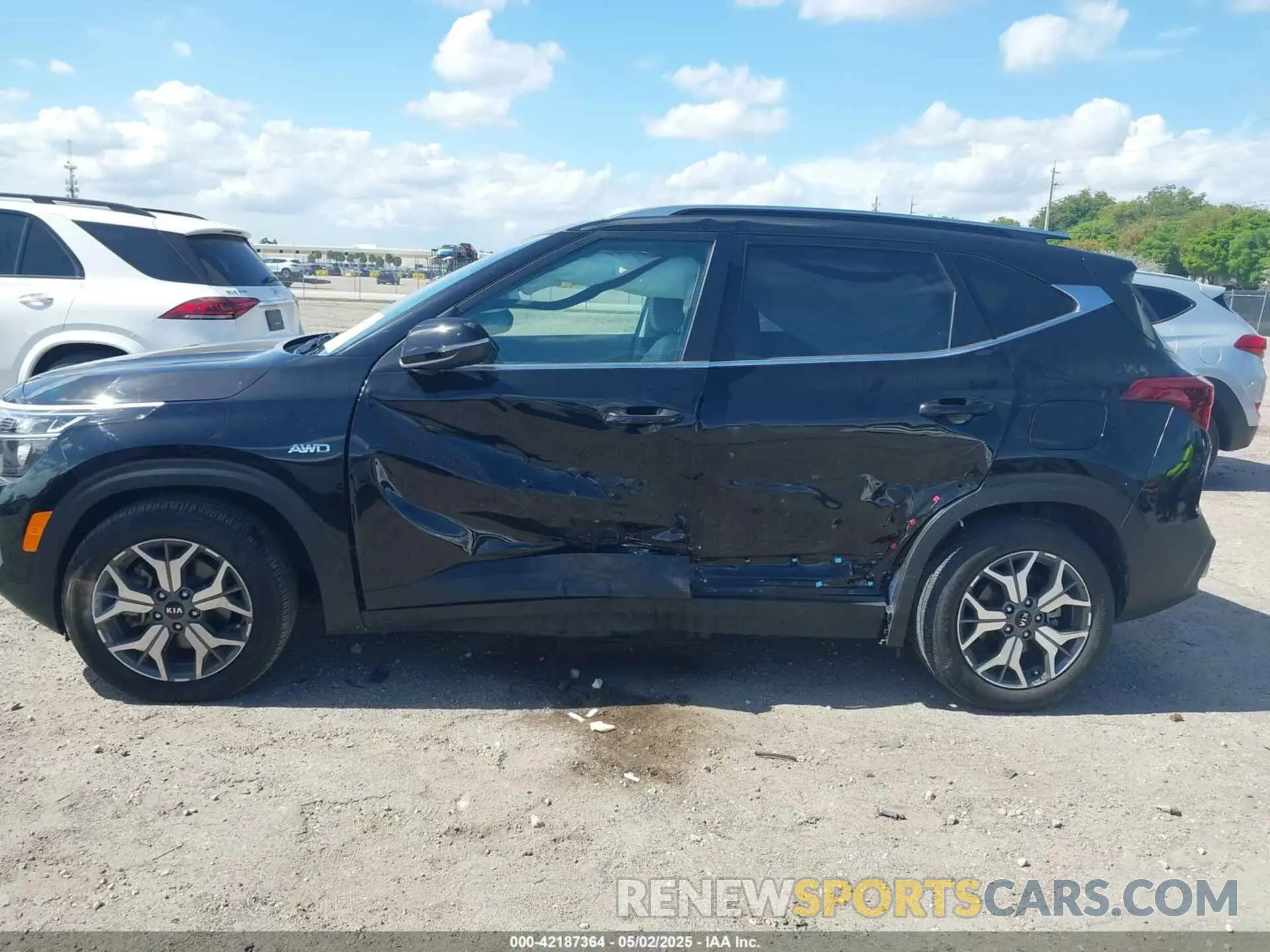6 Photograph of a damaged car KNDERCAA5M7207873 KIA SELTOS 2021