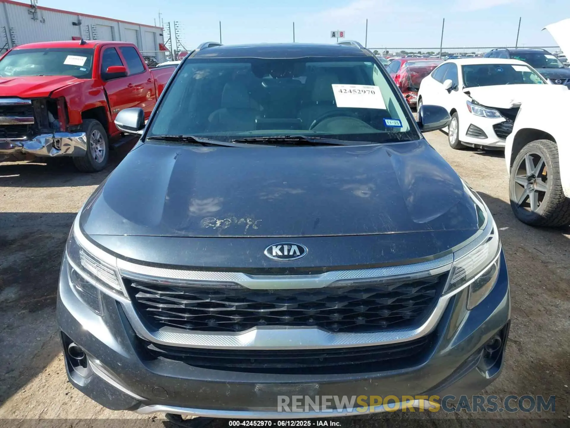 6 Photograph of a damaged car KNDERCAA9M7089049 KIA SELTOS 2021