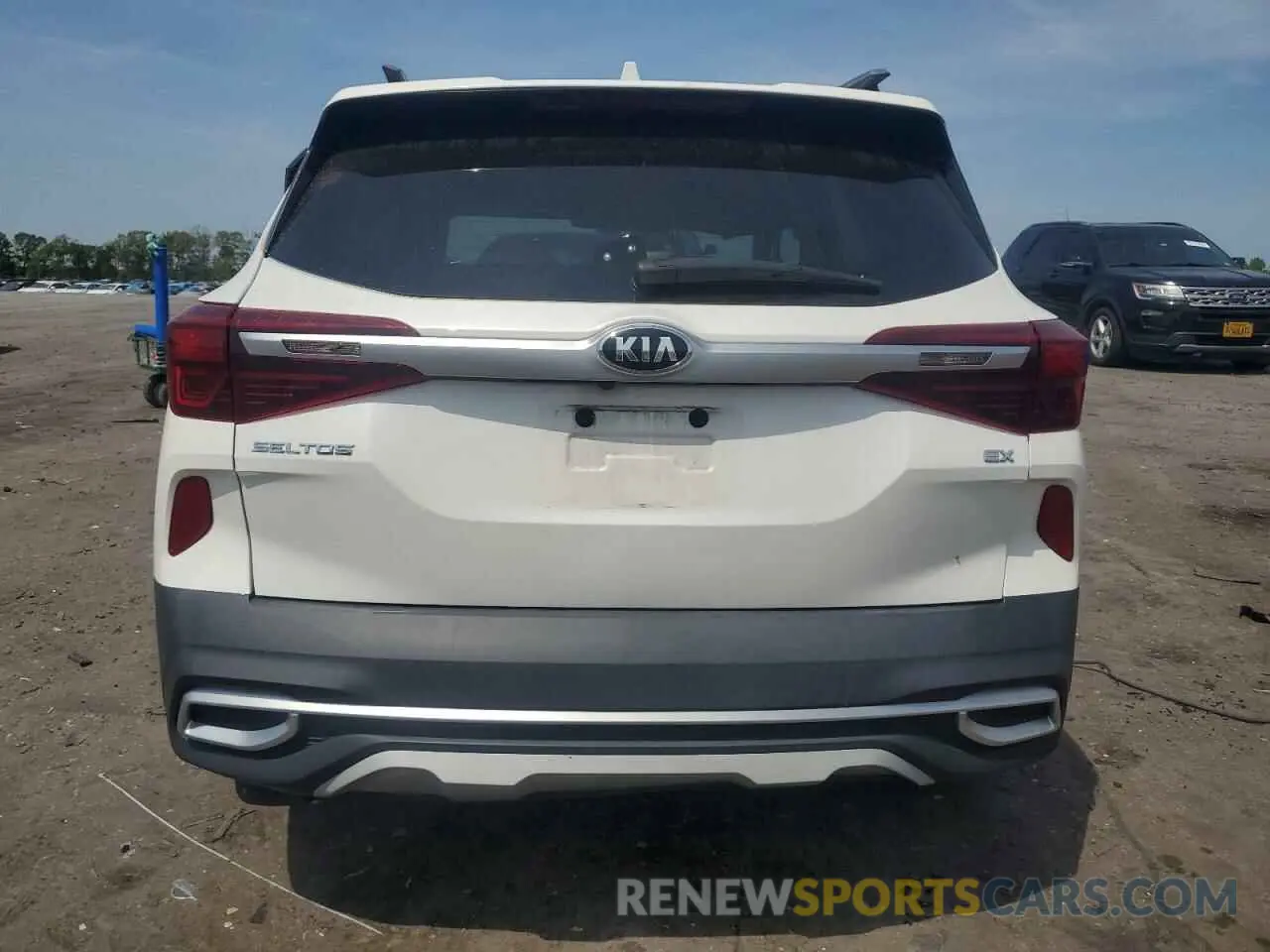 6 Photograph of a damaged car KNDERCAAXM7193291 KIA SELTOS 2021