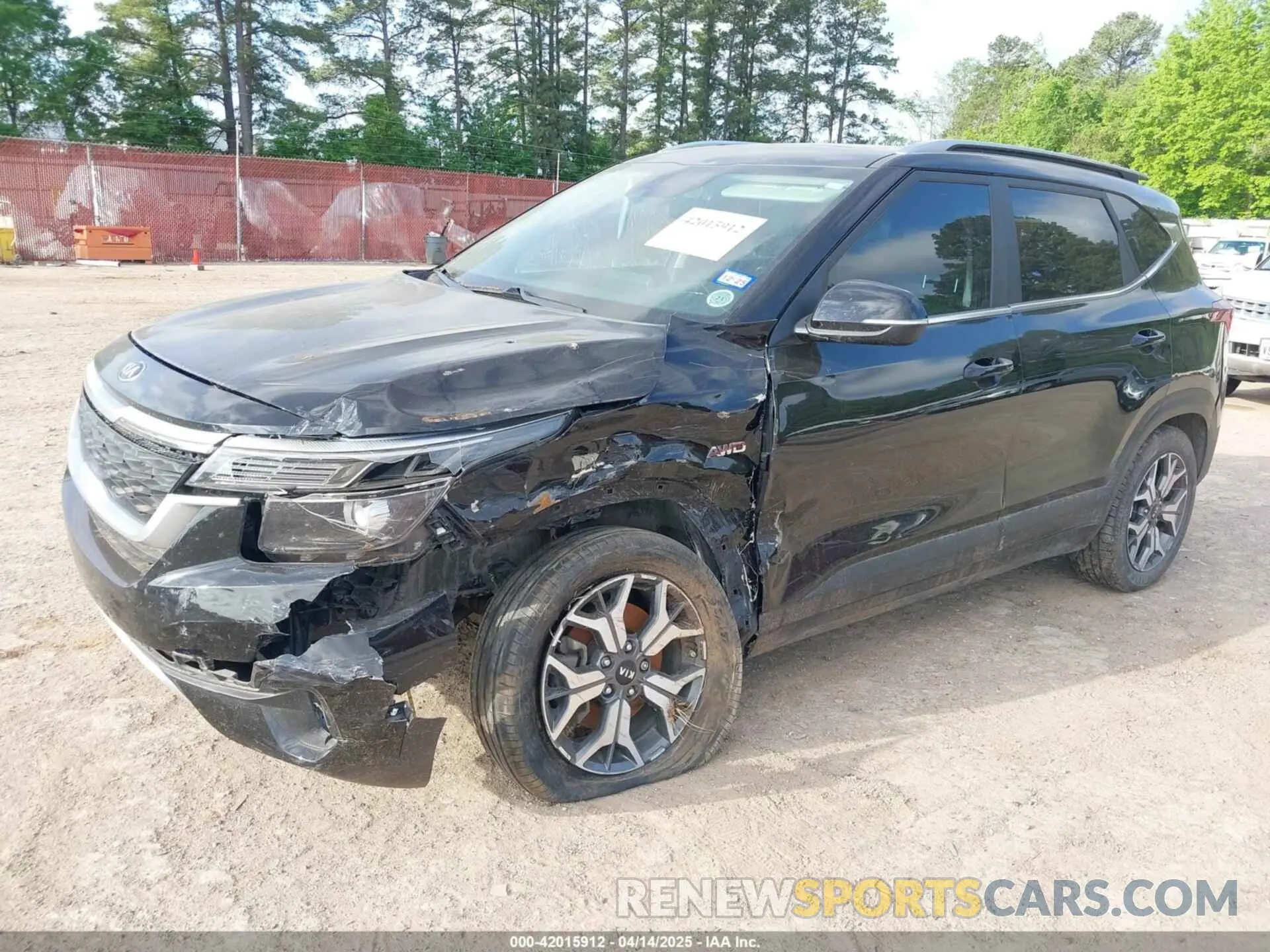 2 Photograph of a damaged car KNDERCAAXM7228380 KIA SELTOS 2021