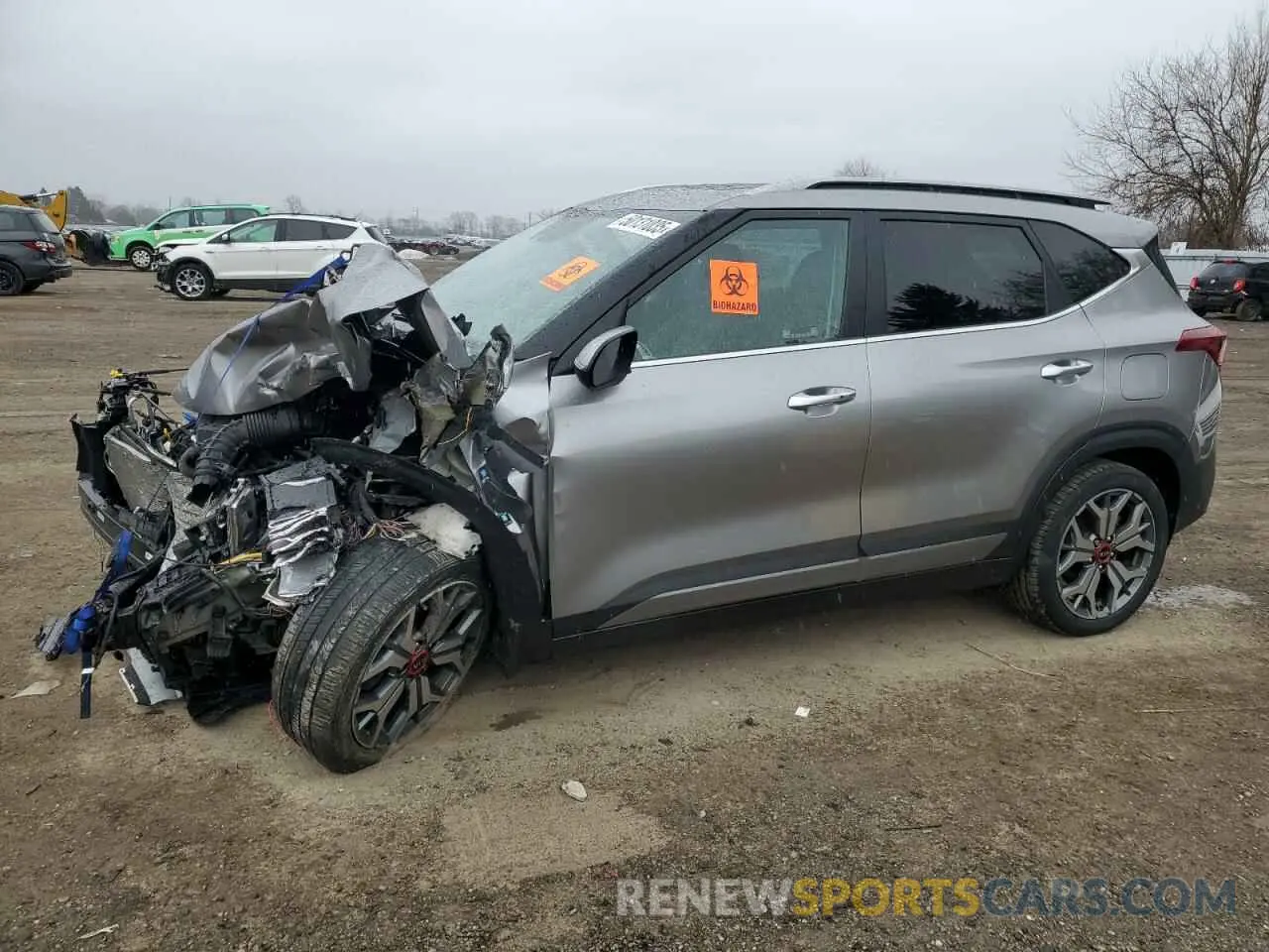 1 Photograph of a damaged car KNDETCA20M7124894 KIA SELTOS 2021
