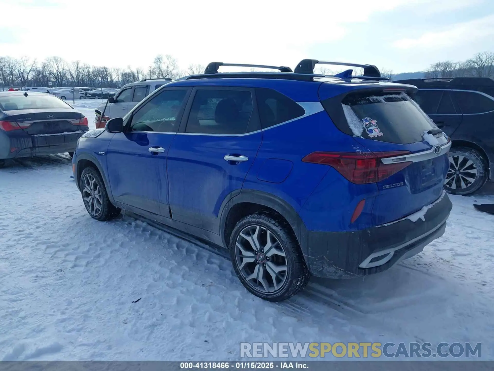 3 Photograph of a damaged car KNDETCA20M7128315 KIA SELTOS 2021