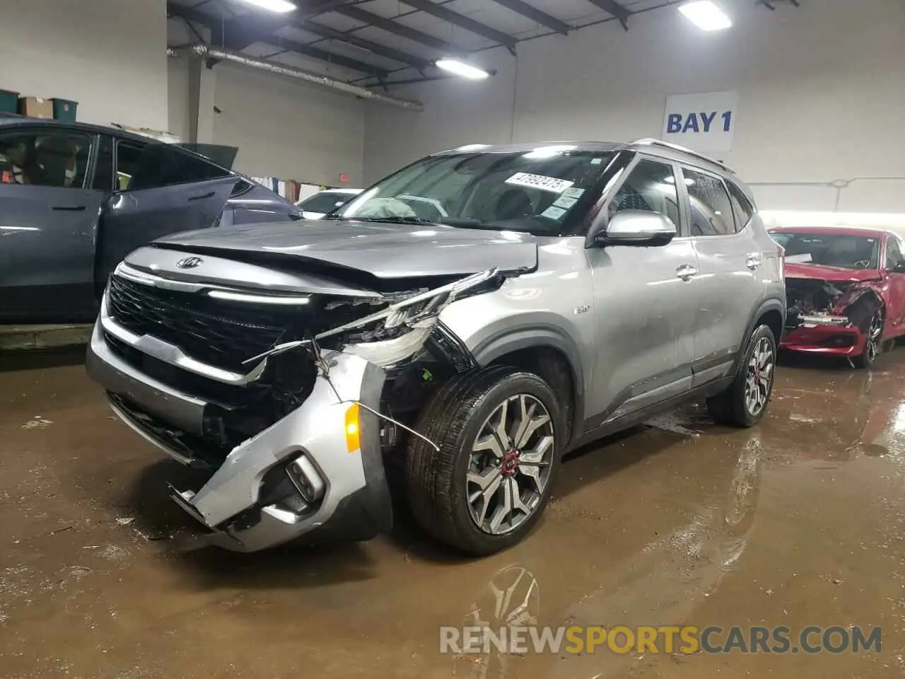 1 Photograph of a damaged car KNDETCA20M7157961 KIA SELTOS 2021