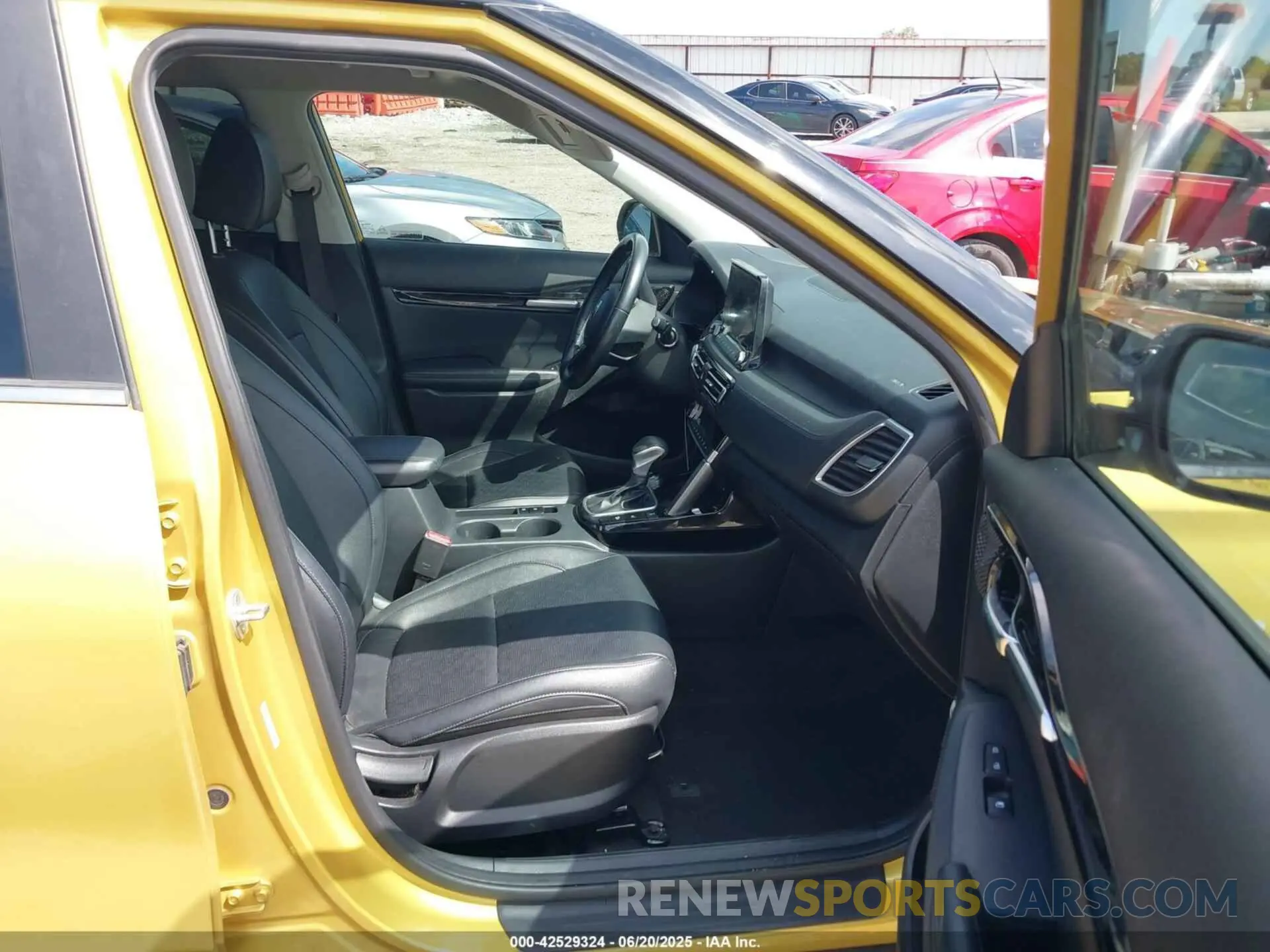 5 Photograph of a damaged car KNDETCA21M7060350 KIA SELTOS 2021