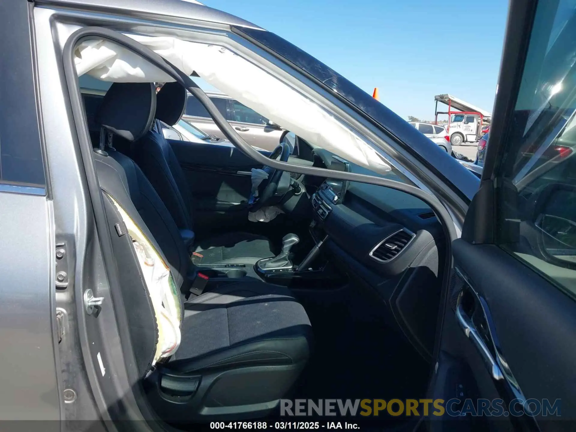5 Photograph of a damaged car KNDETCA22M7058882 KIA SELTOS 2021
