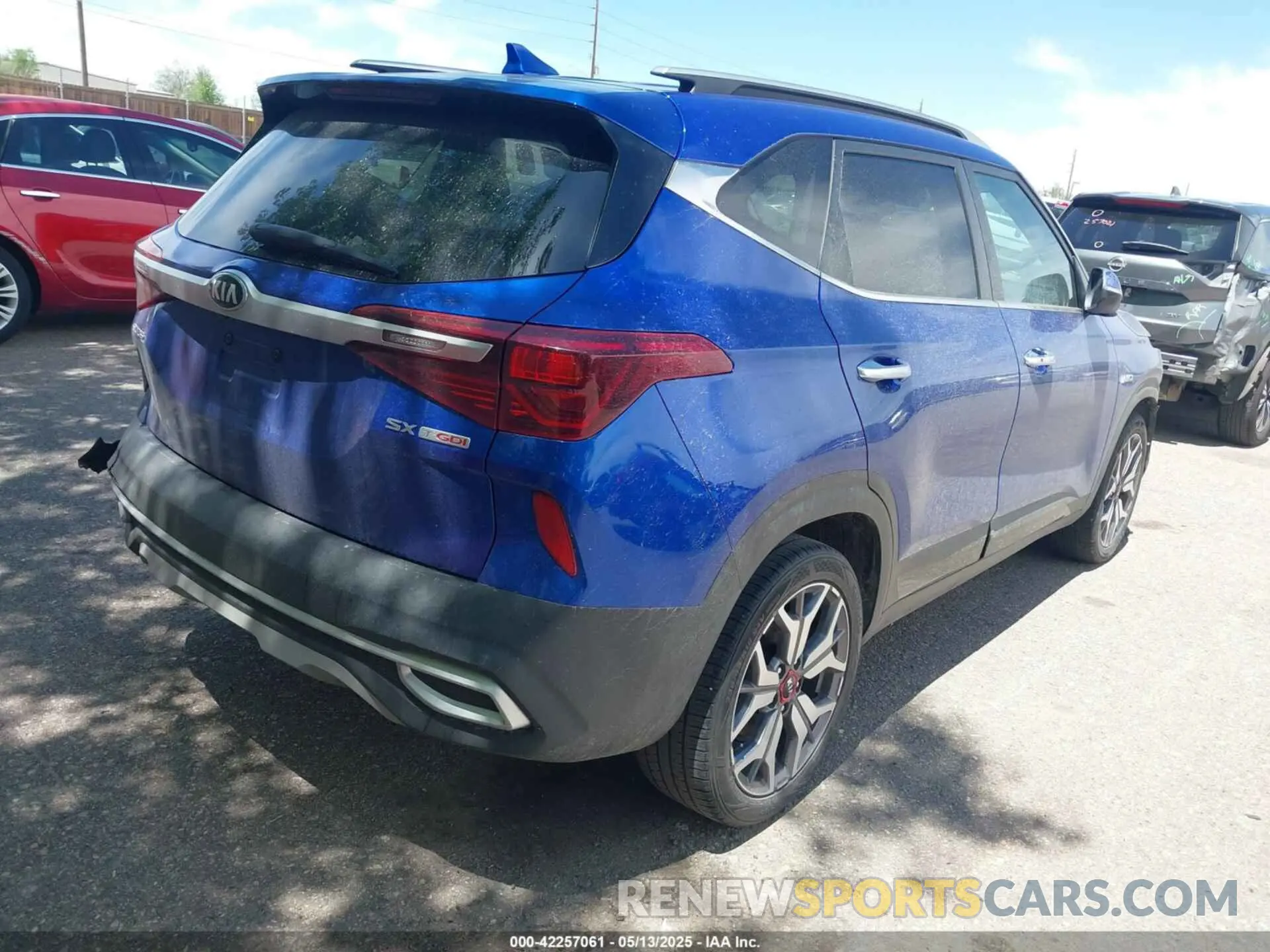 4 Photograph of a damaged car KNDETCA24M7127748 KIA SELTOS 2021
