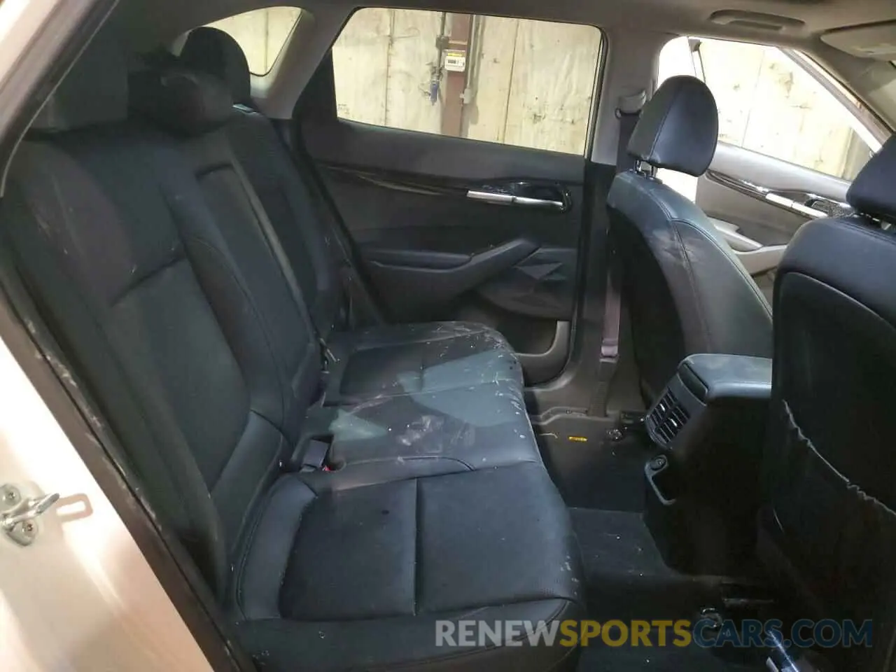 11 Photograph of a damaged car KNDETCA24M7176741 KIA SELTOS 2021