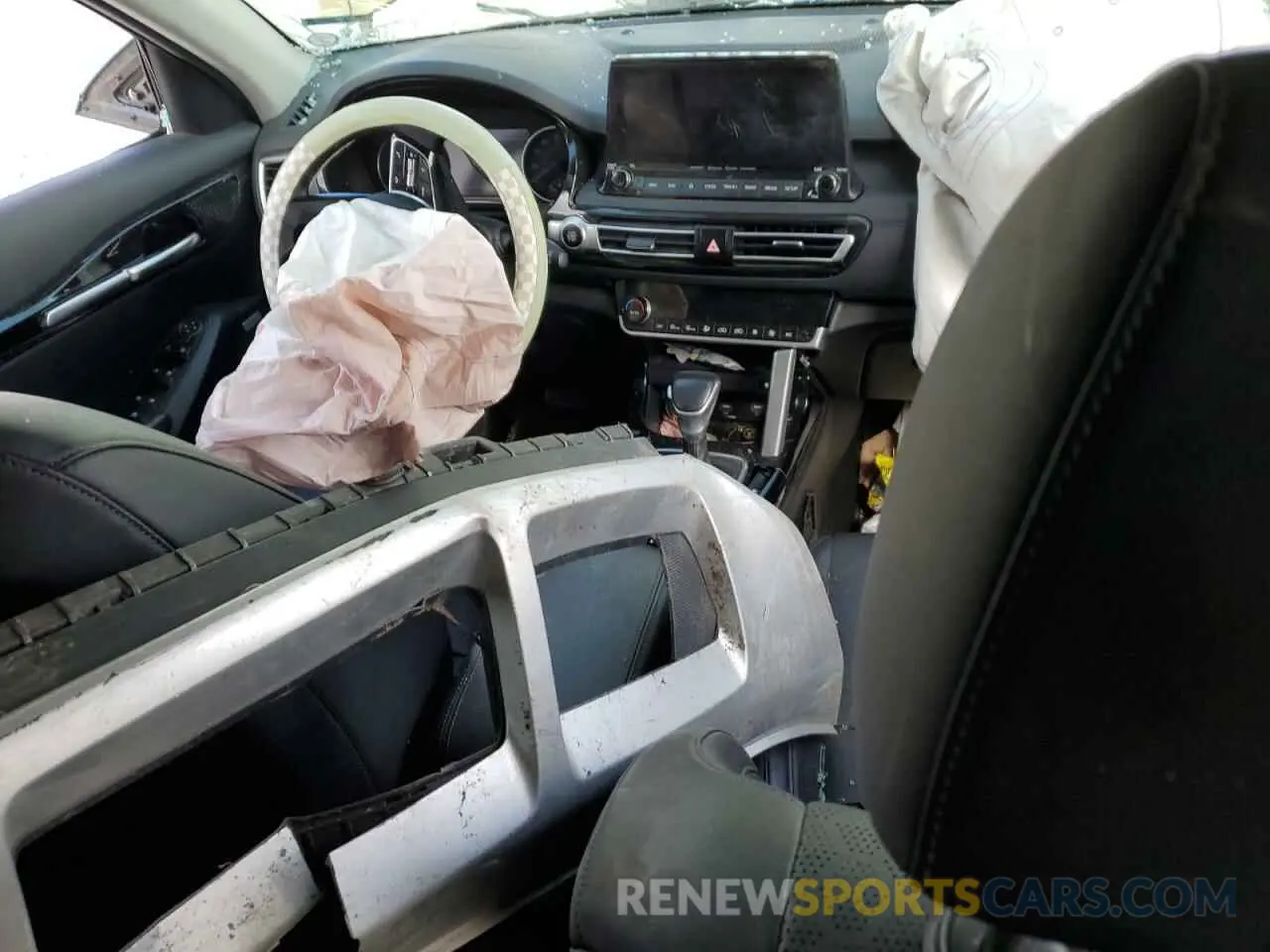 8 Photograph of a damaged car KNDETCA26M7060649 KIA SELTOS 2021