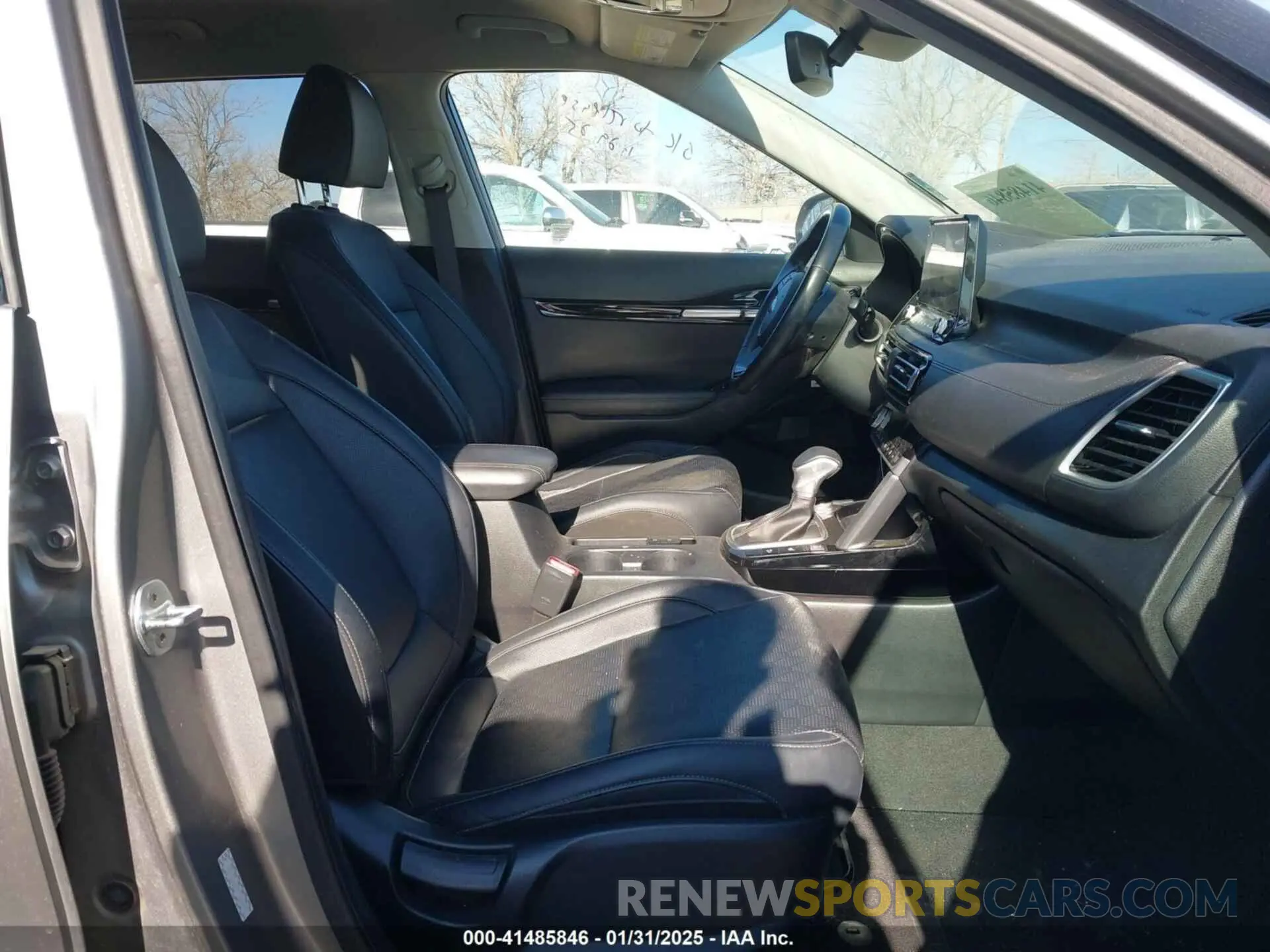 5 Photograph of a damaged car KNDETCA27M7186695 KIA SELTOS 2021