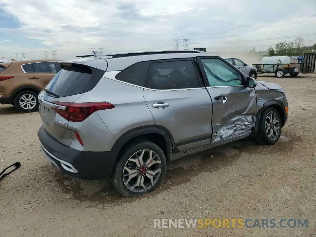3 Фотография поврежденного автомобиля KNDETCA27M7218464 KIA SELTOS 2021