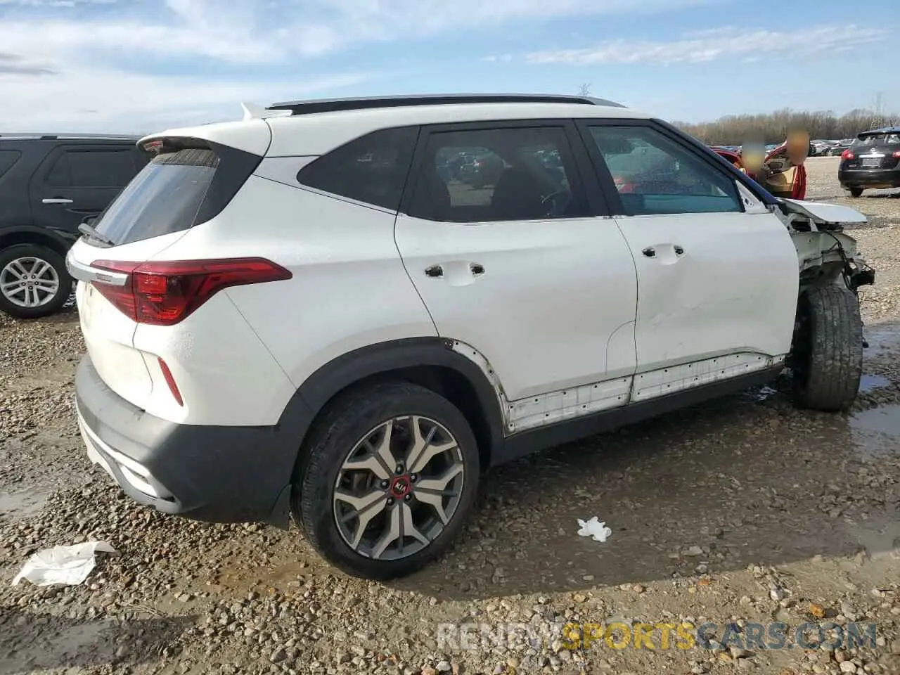 3 Photograph of a damaged car KNDETCA28M7141605 KIA SELTOS 2021