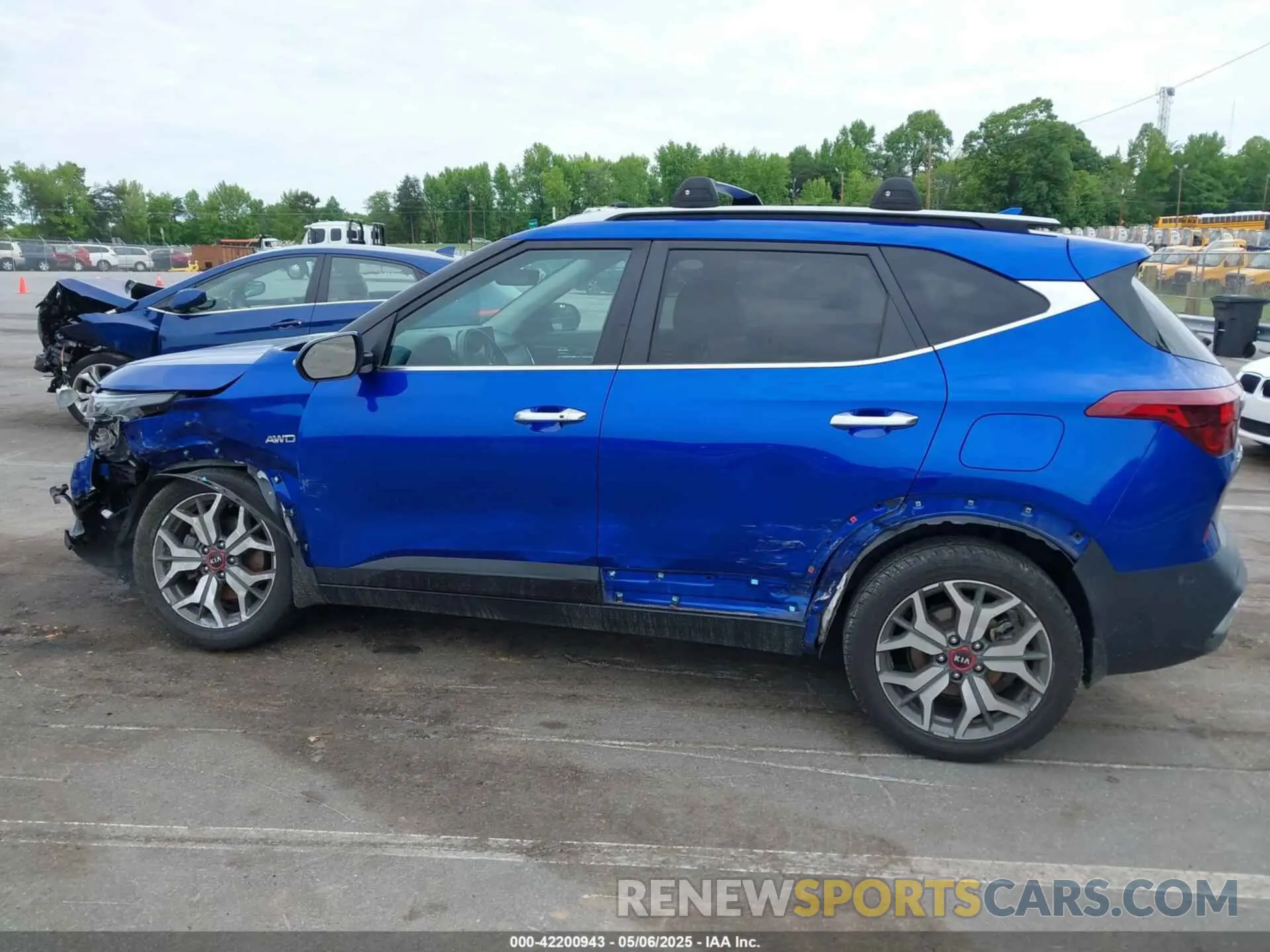 14 Photograph of a damaged car KNDETCA29M7083021 KIA SELTOS 2021