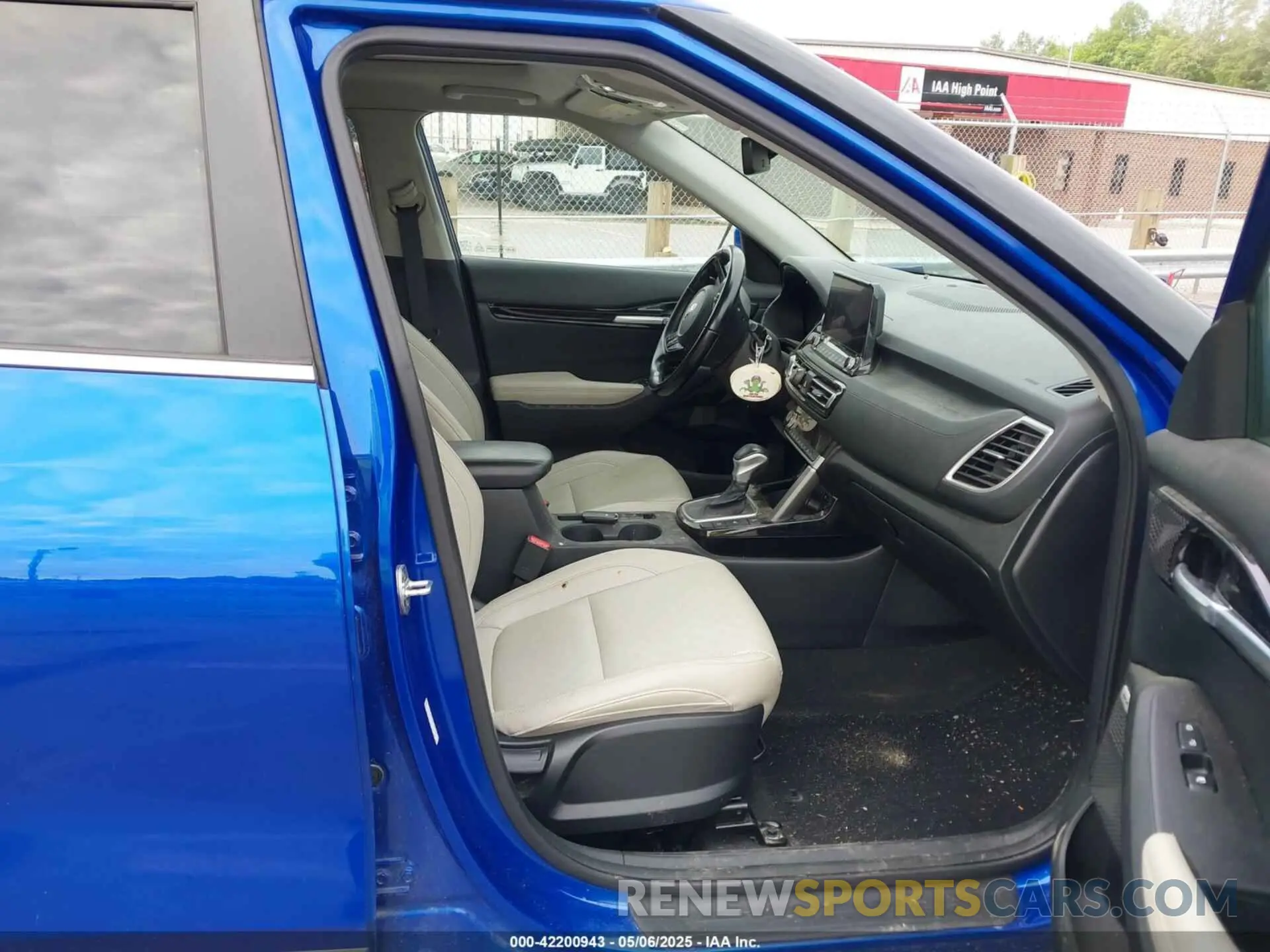 5 Photograph of a damaged car KNDETCA29M7083021 KIA SELTOS 2021