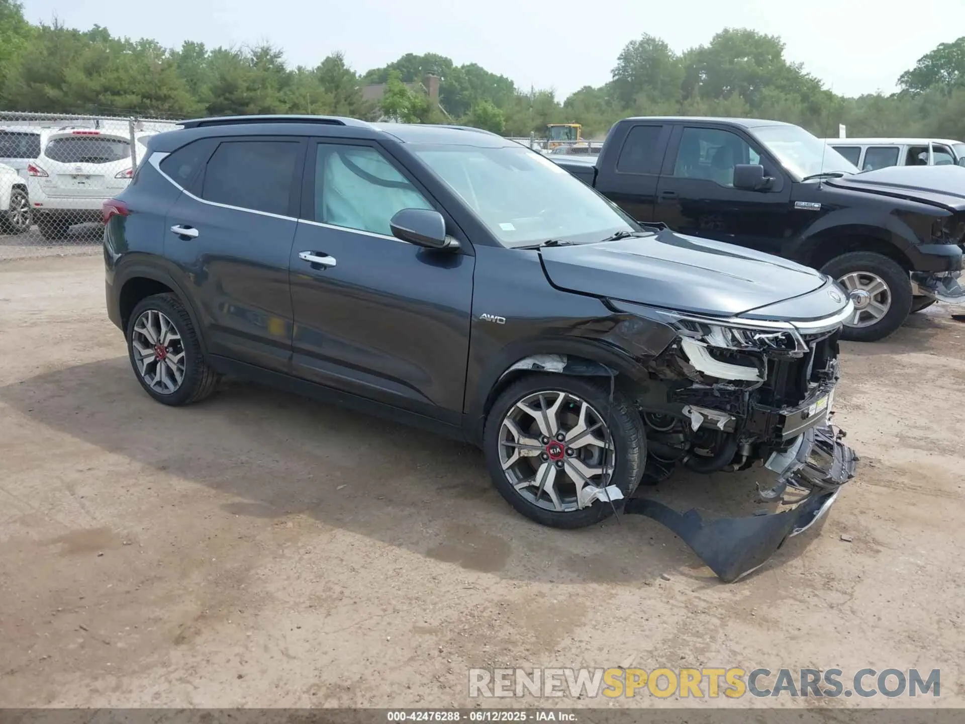 1 Photograph of a damaged car KNDETCA2XM7059200 KIA SELTOS 2021