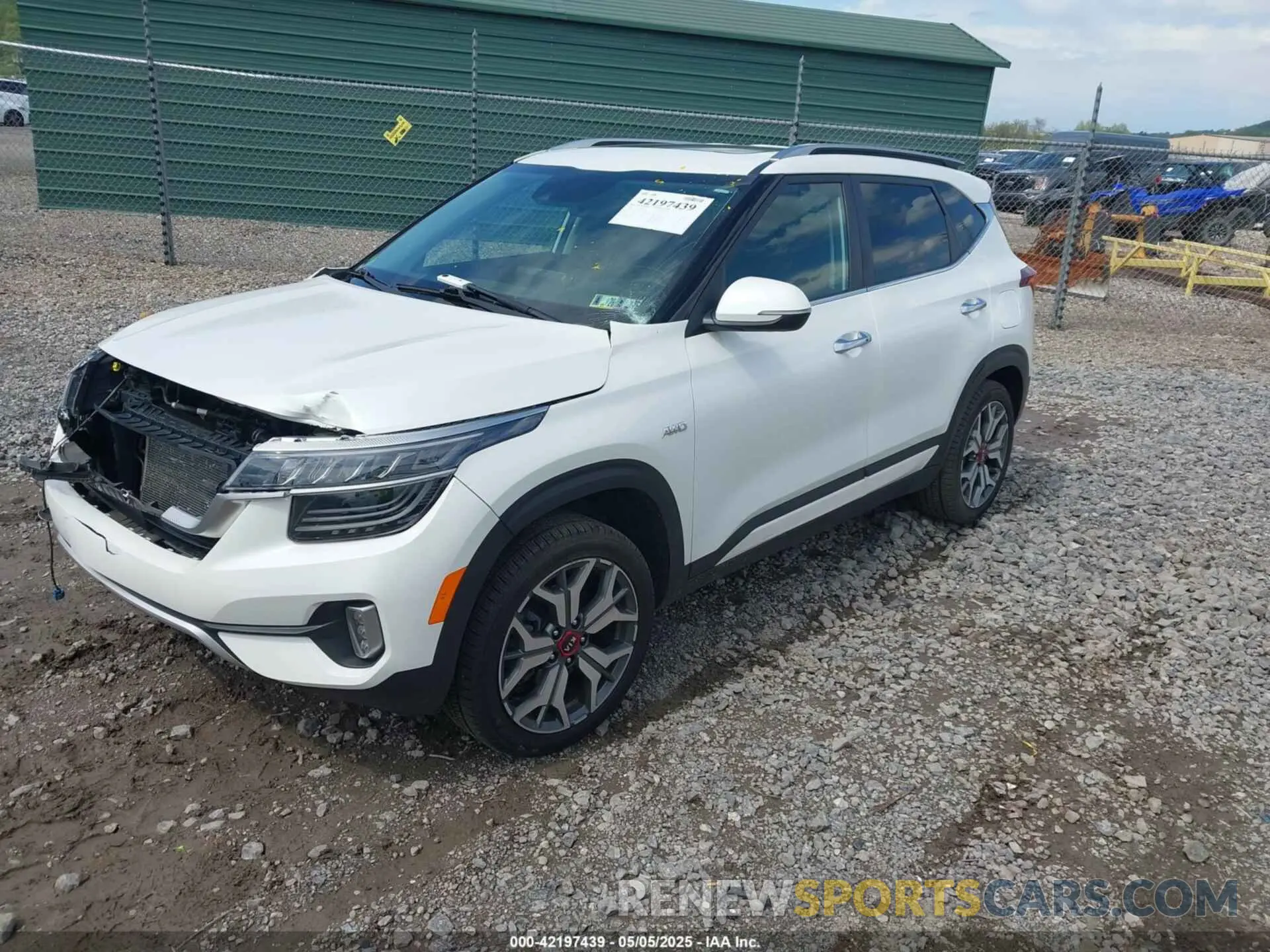 2 Photograph of a damaged car KNDETCA2XM7111926 KIA SELTOS 2021