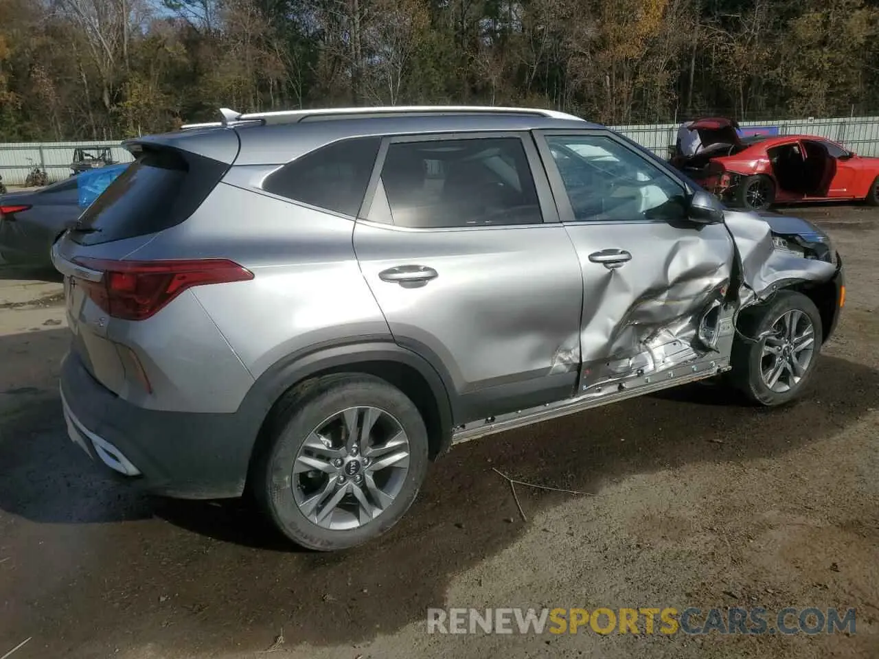 3 Фотография поврежденного автомобиля KNDEU2AA0M7189890 KIA SELTOS 2021