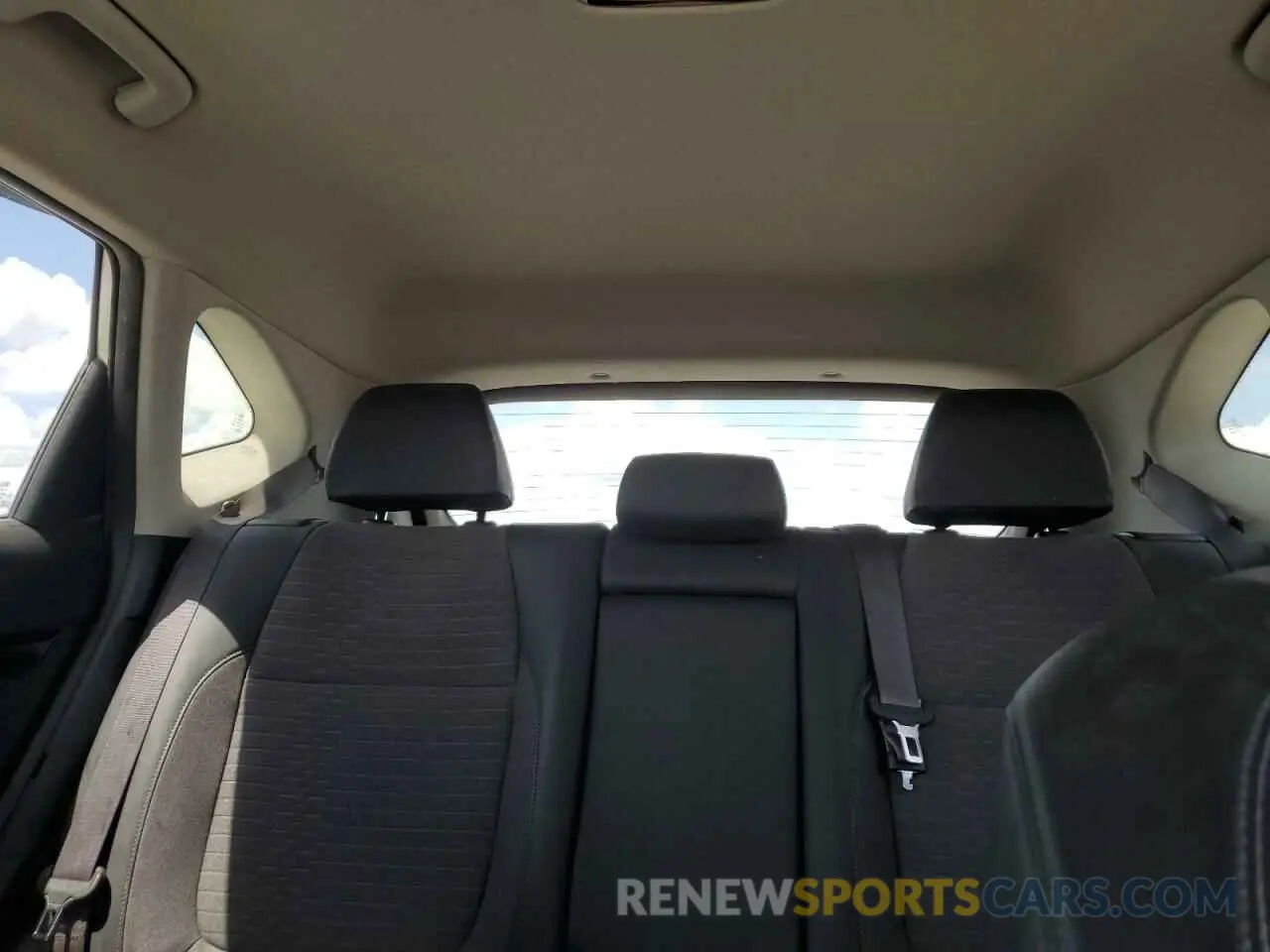10 Фотография поврежденного автомобиля KNDEU2AA3M7215639 KIA SELTOS 2021