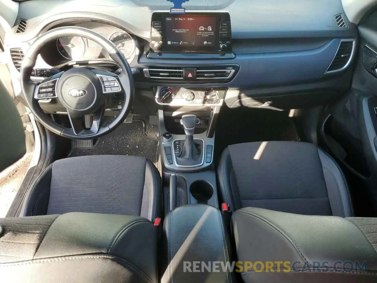 8 Фотография поврежденного автомобиля KNDEU2AA3M7221716 KIA SELTOS 2021