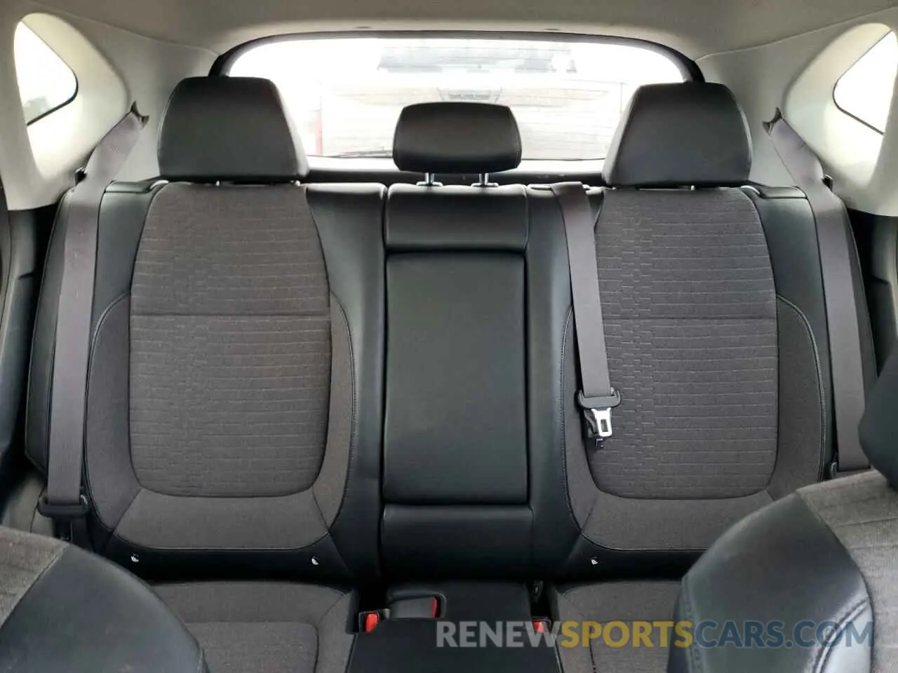 10 Фотография поврежденного автомобиля KNDEU2AA4M7129983 KIA SELTOS 2021