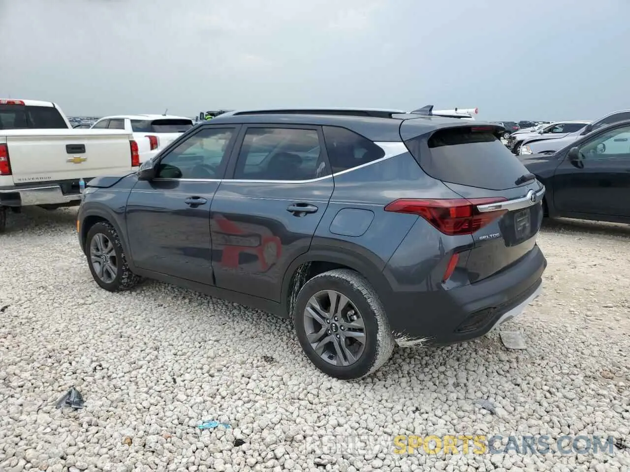 2 Фотография поврежденного автомобиля KNDEU2AA4M7129983 KIA SELTOS 2021