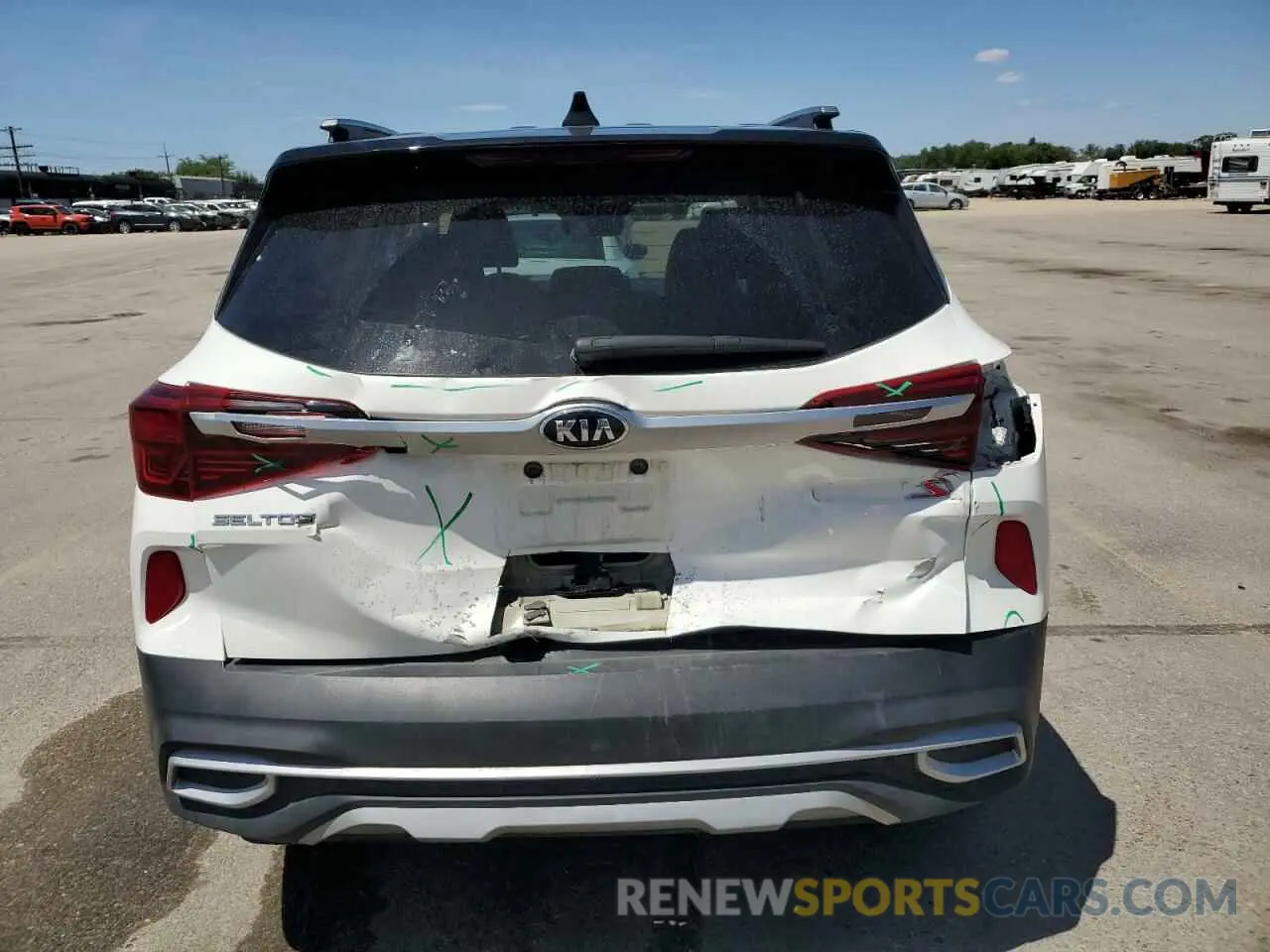6 Photograph of a damaged car KNDEU2AA5M7075898 KIA SELTOS 2021