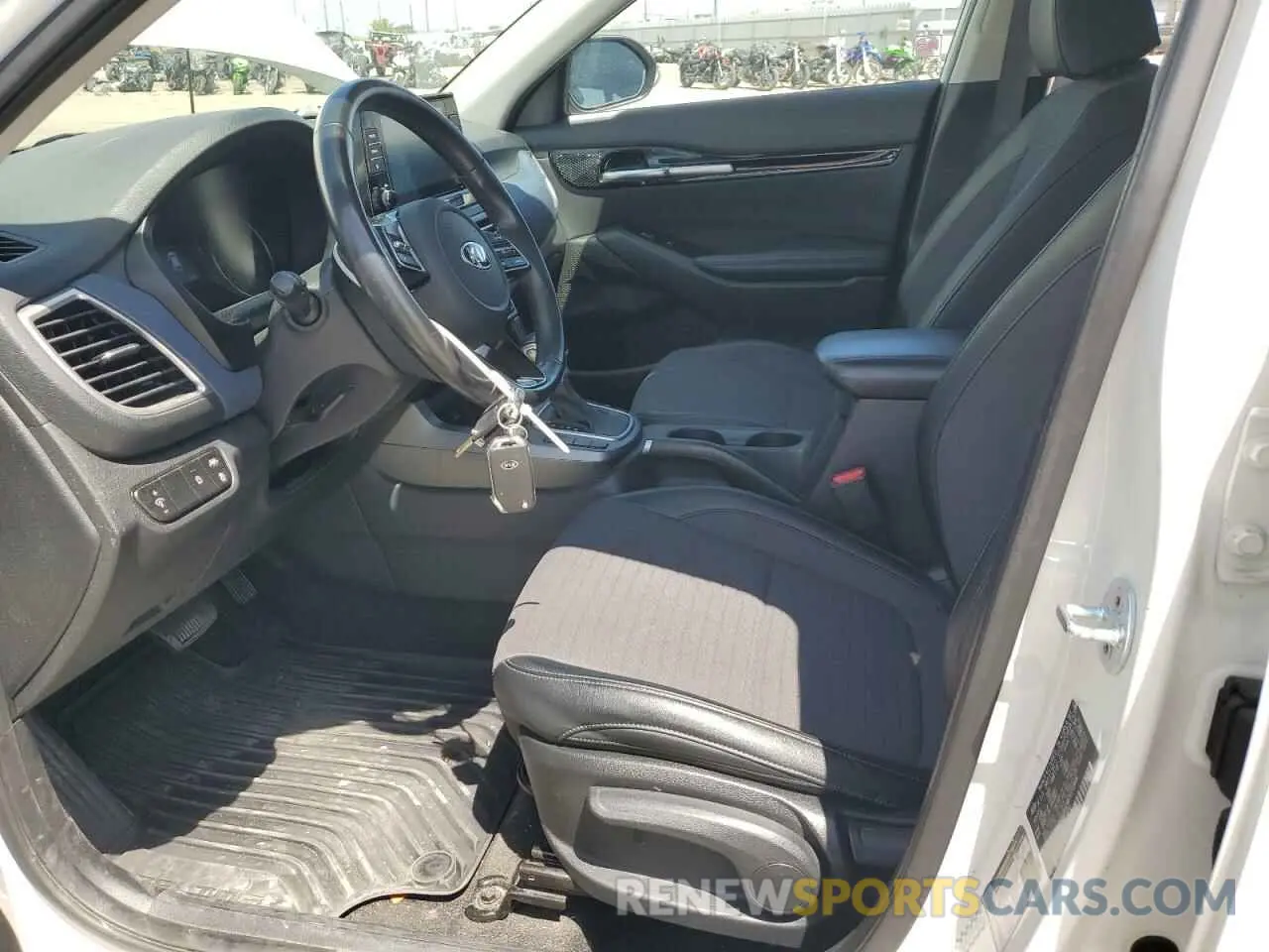 7 Photograph of a damaged car KNDEU2AA5M7075898 KIA SELTOS 2021