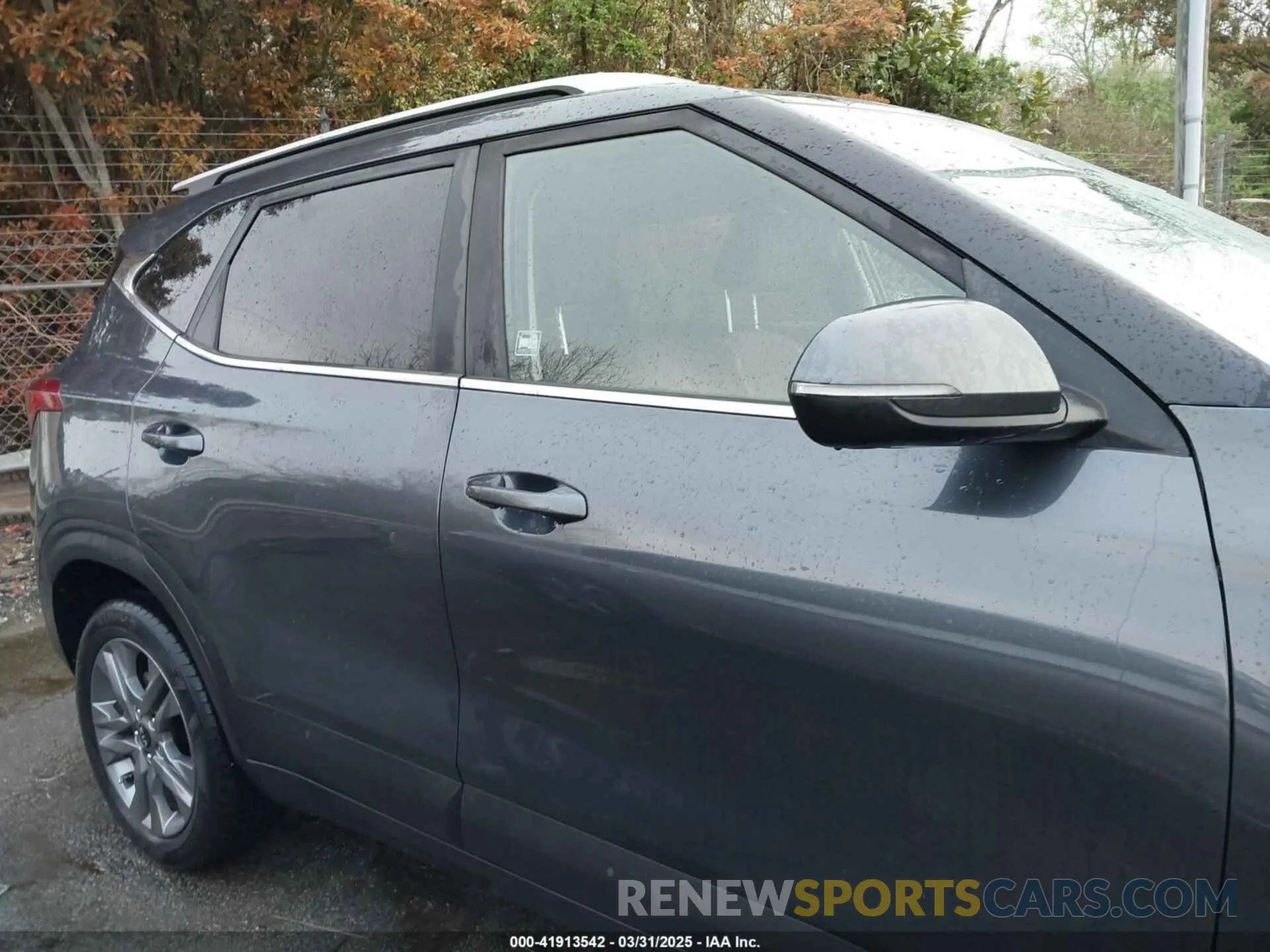 13 Фотография поврежденного автомобиля KNDEU2AA7M7161035 KIA SELTOS 2021