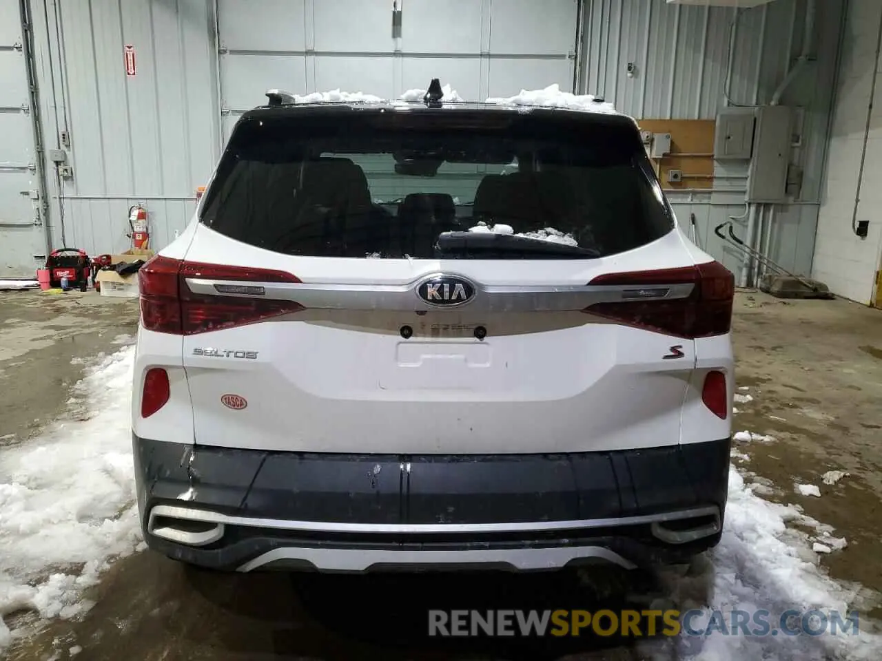 6 Photograph of a damaged car KNDEU2AA9M7050549 KIA SELTOS 2021