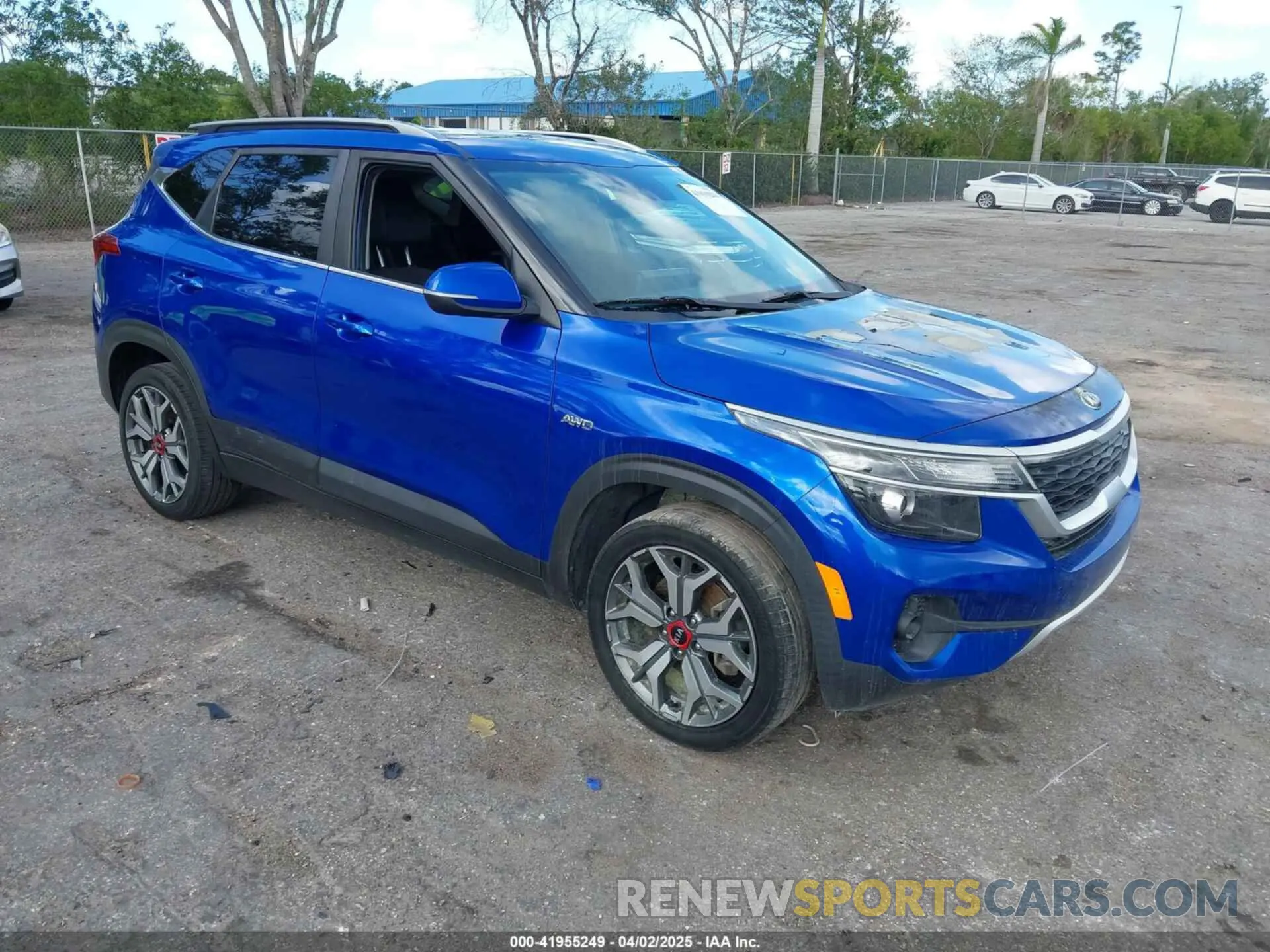 1 Фотография поврежденного автомобиля KNDEUCA22M7040122 KIA SELTOS 2021