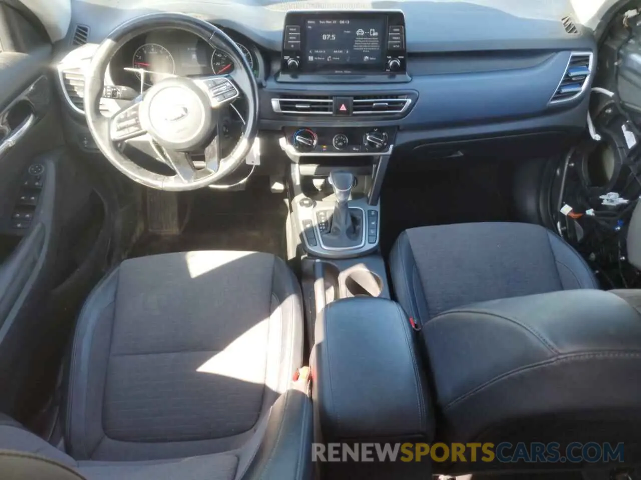 8 Фотография поврежденного автомобиля KNDEUCA28M7041355 KIA SELTOS 2021