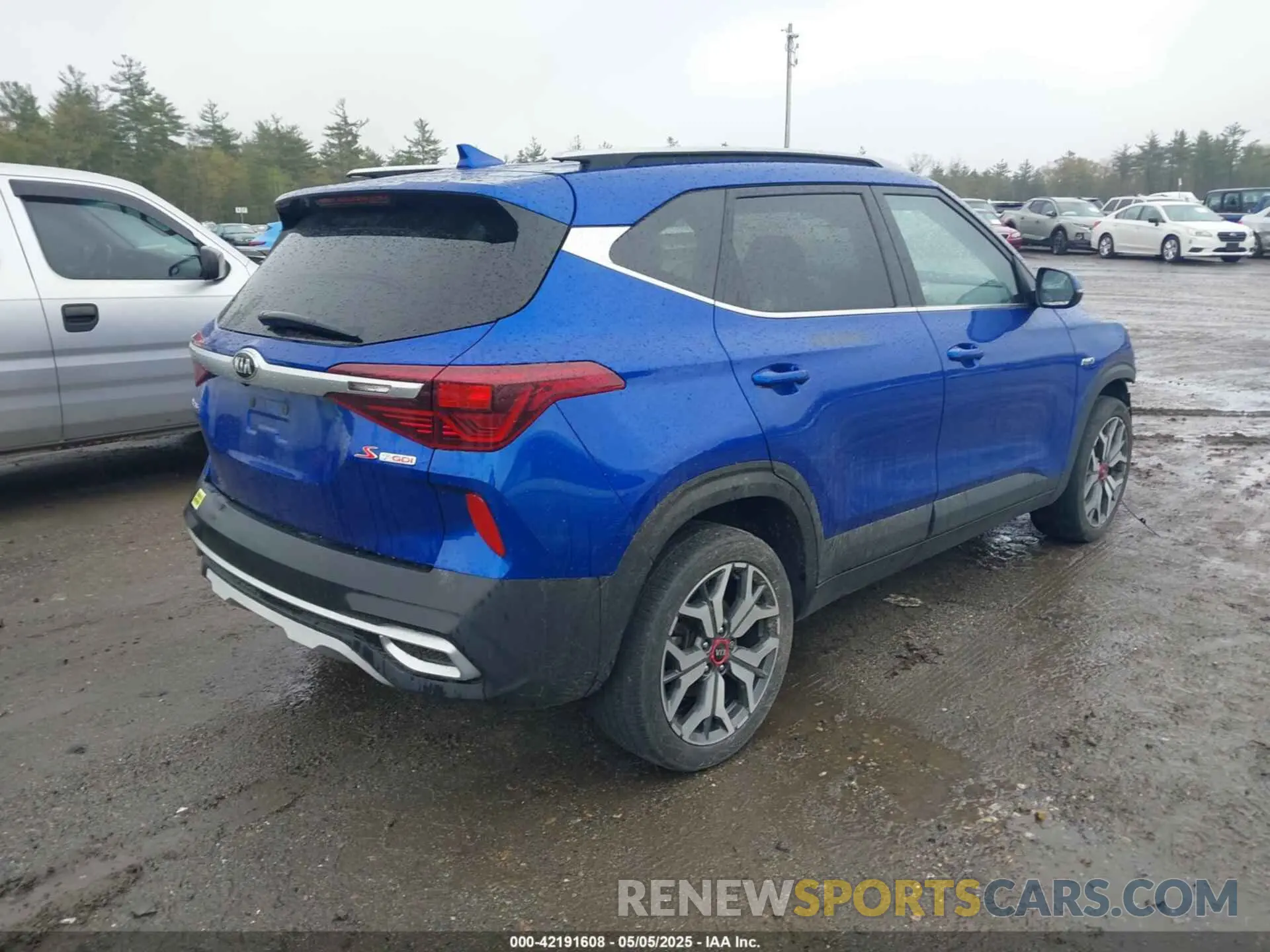 4 Фотография поврежденного автомобиля KNDEUCA2XM7152134 KIA SELTOS 2021