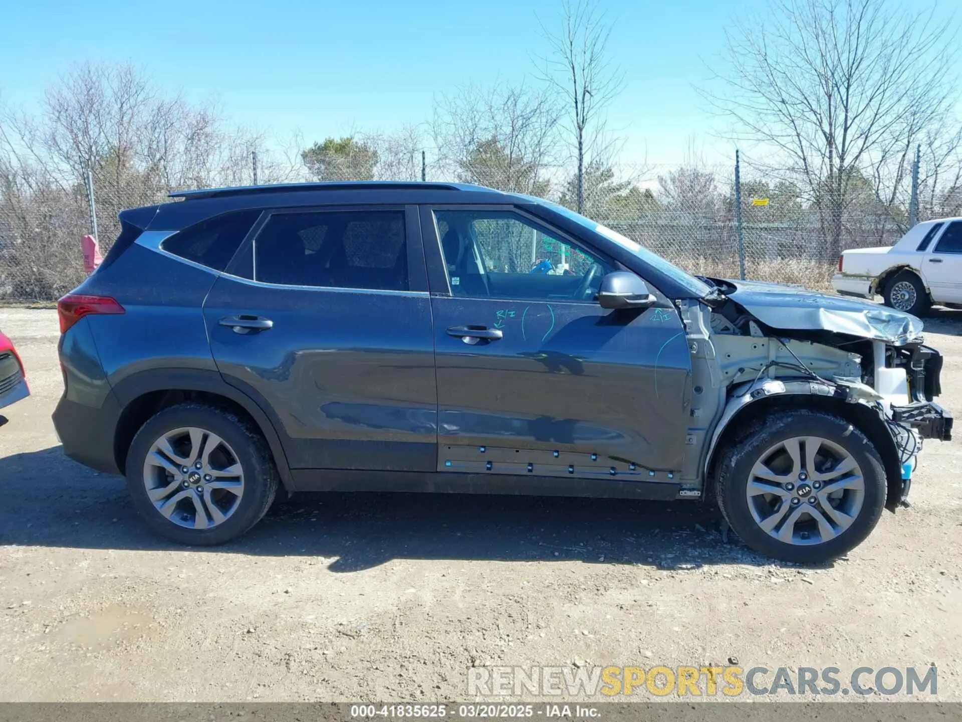 13 Фотография поврежденного автомобиля KNDEUCAA0M7179284 KIA SELTOS 2021