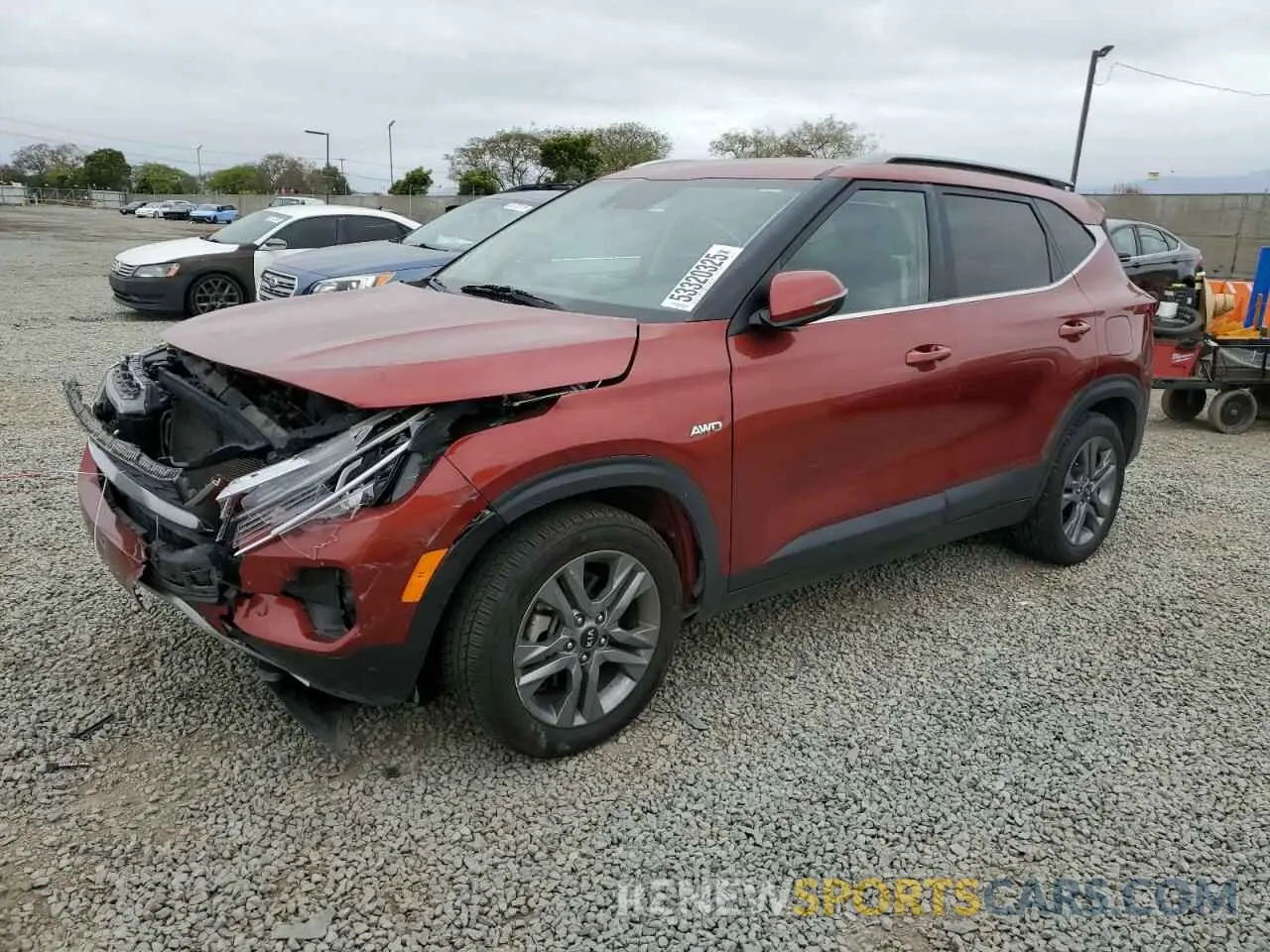 1 Photograph of a damaged car KNDEUCAA1M7222062 KIA SELTOS 2021