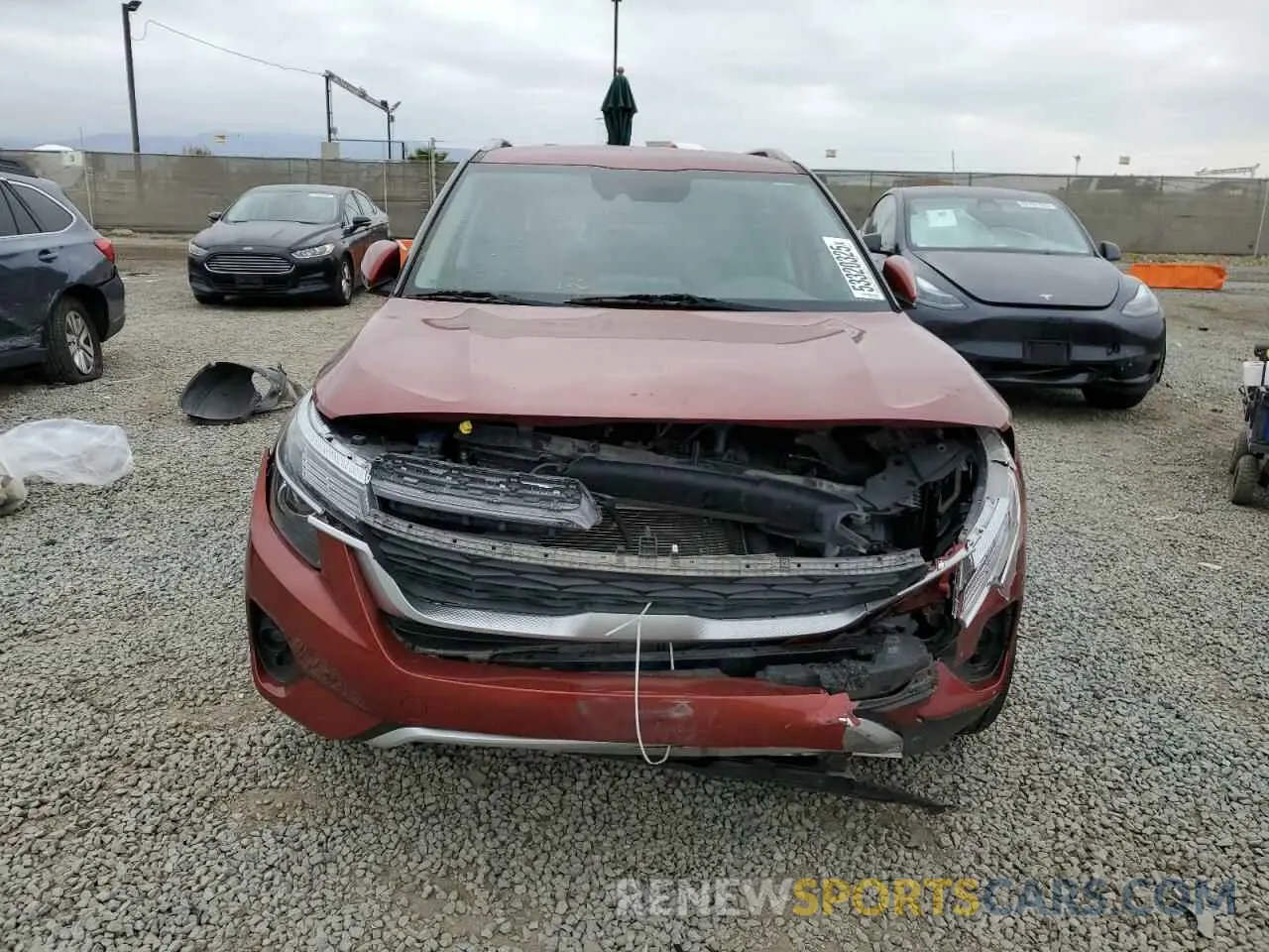 5 Photograph of a damaged car KNDEUCAA1M7222062 KIA SELTOS 2021