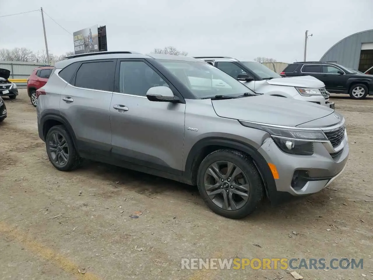 4 Фотография поврежденного автомобиля KNDEUCAA3M7043327 KIA SELTOS 2021