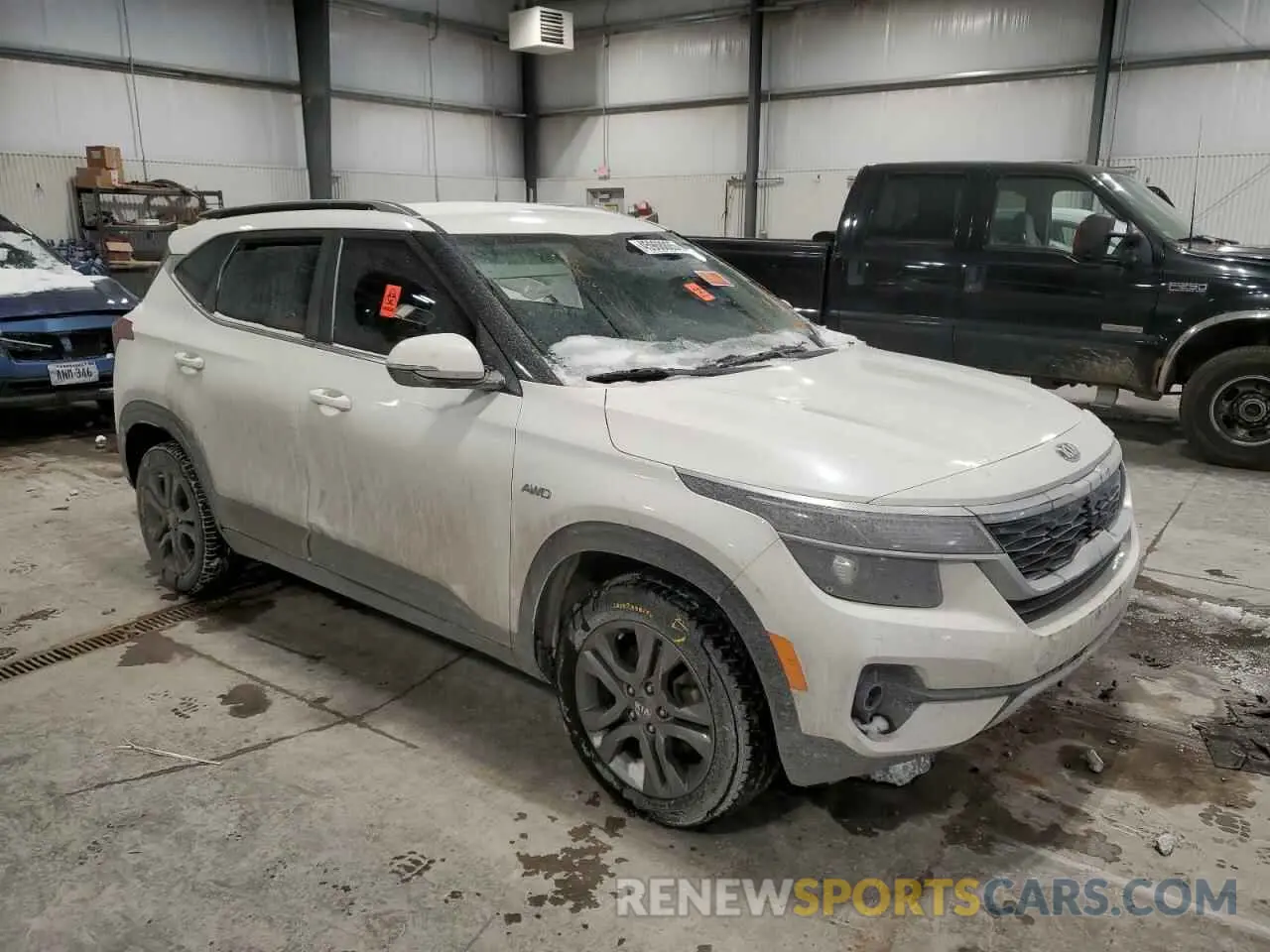 4 Фотография поврежденного автомобиля KNDEUCAA3M7096559 KIA SELTOS 2021
