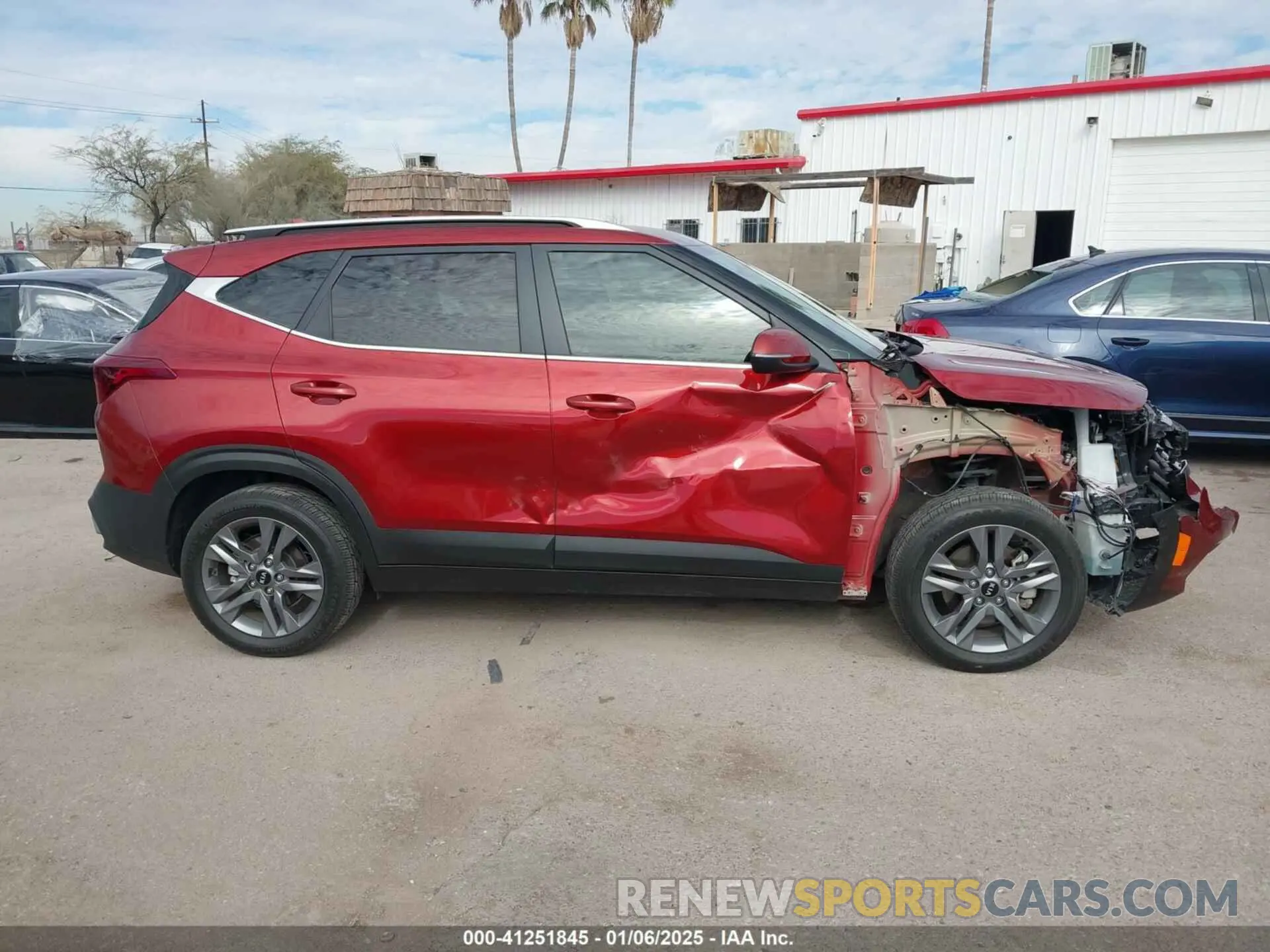 14 Photograph of a damaged car KNDEUCAA4M7159457 KIA SELTOS 2021