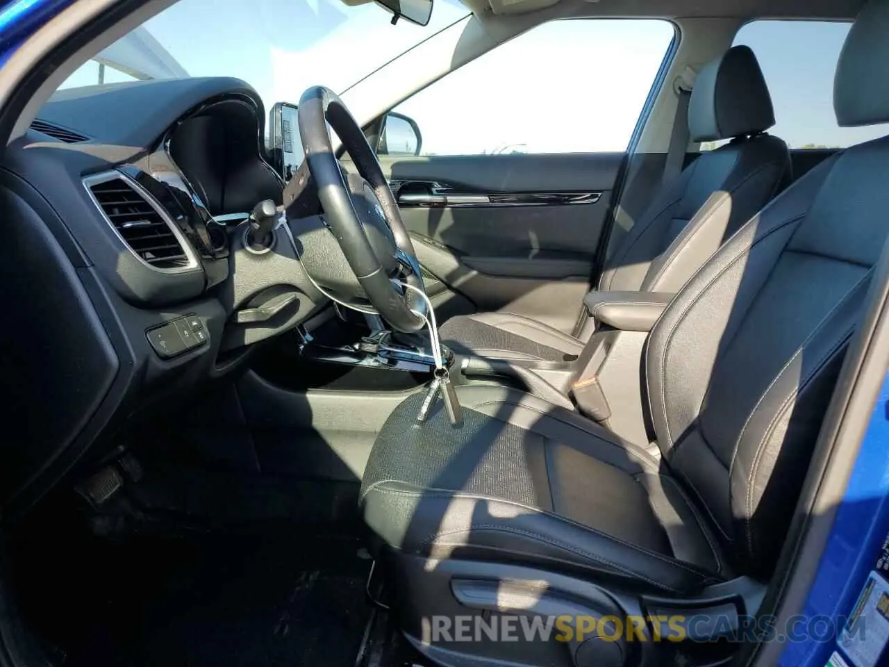 7 Фотография поврежденного автомобиля KNDEUCAA6M7135158 KIA SELTOS 2021