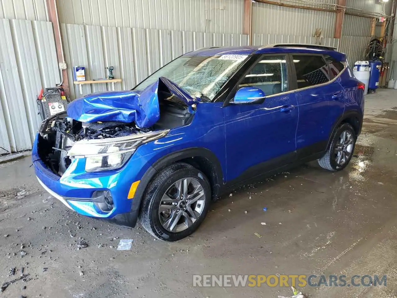 1 Photograph of a damaged car KNDEUCAA7M7082583 KIA SELTOS 2021