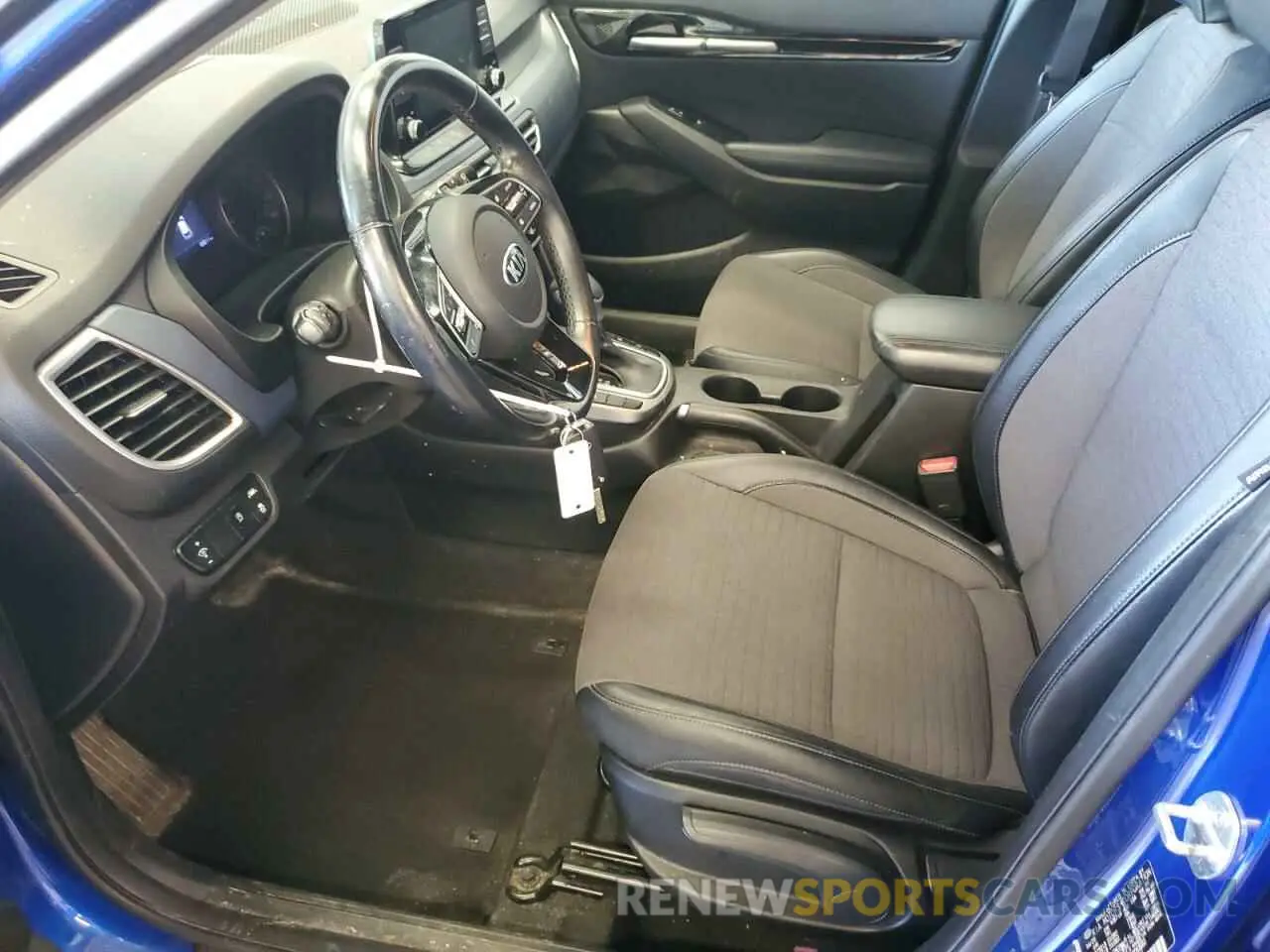 7 Photograph of a damaged car KNDEUCAA7M7082583 KIA SELTOS 2021