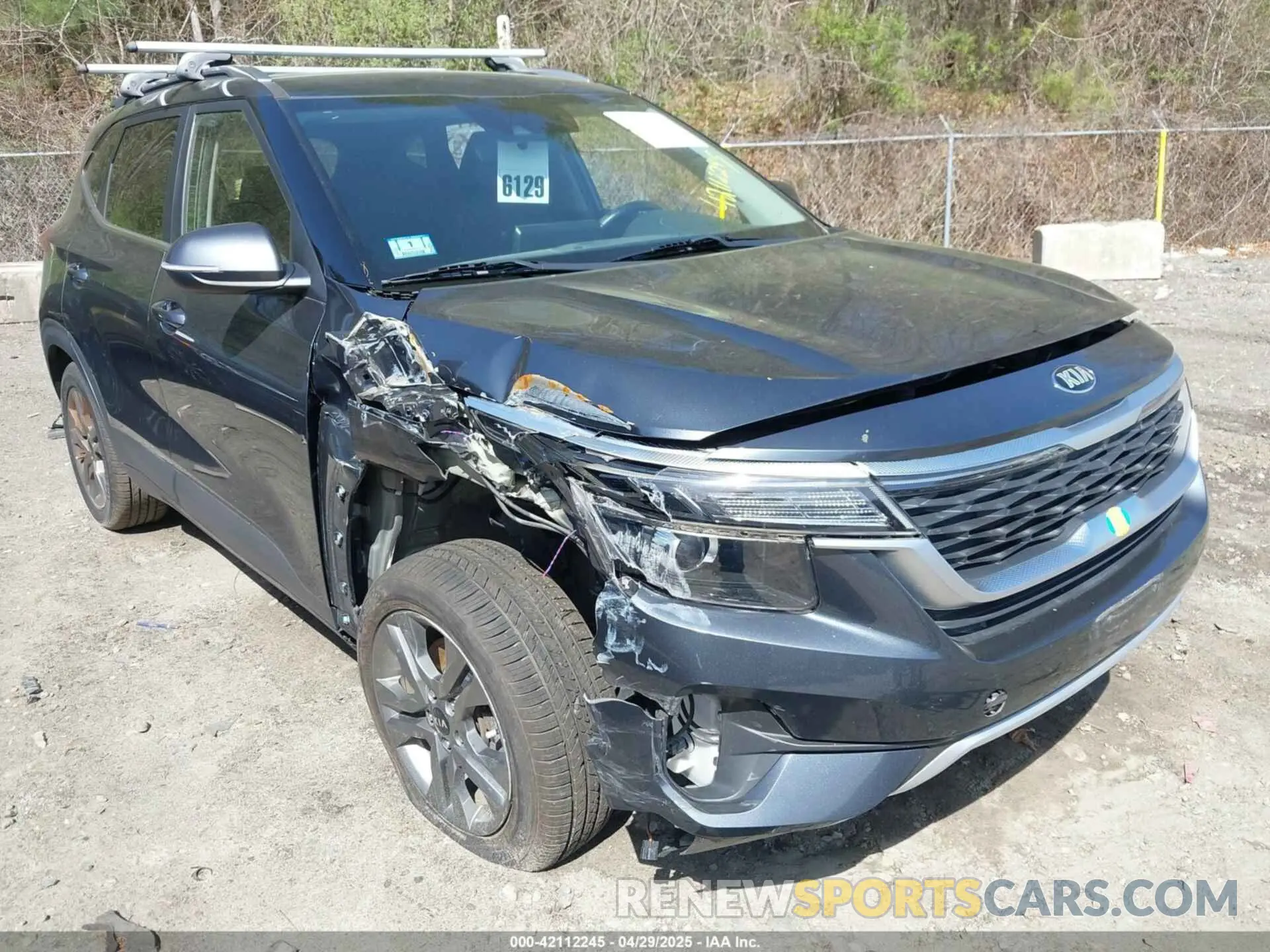 1 Photograph of a damaged car KNDEUCAA7M7170551 KIA SELTOS 2021