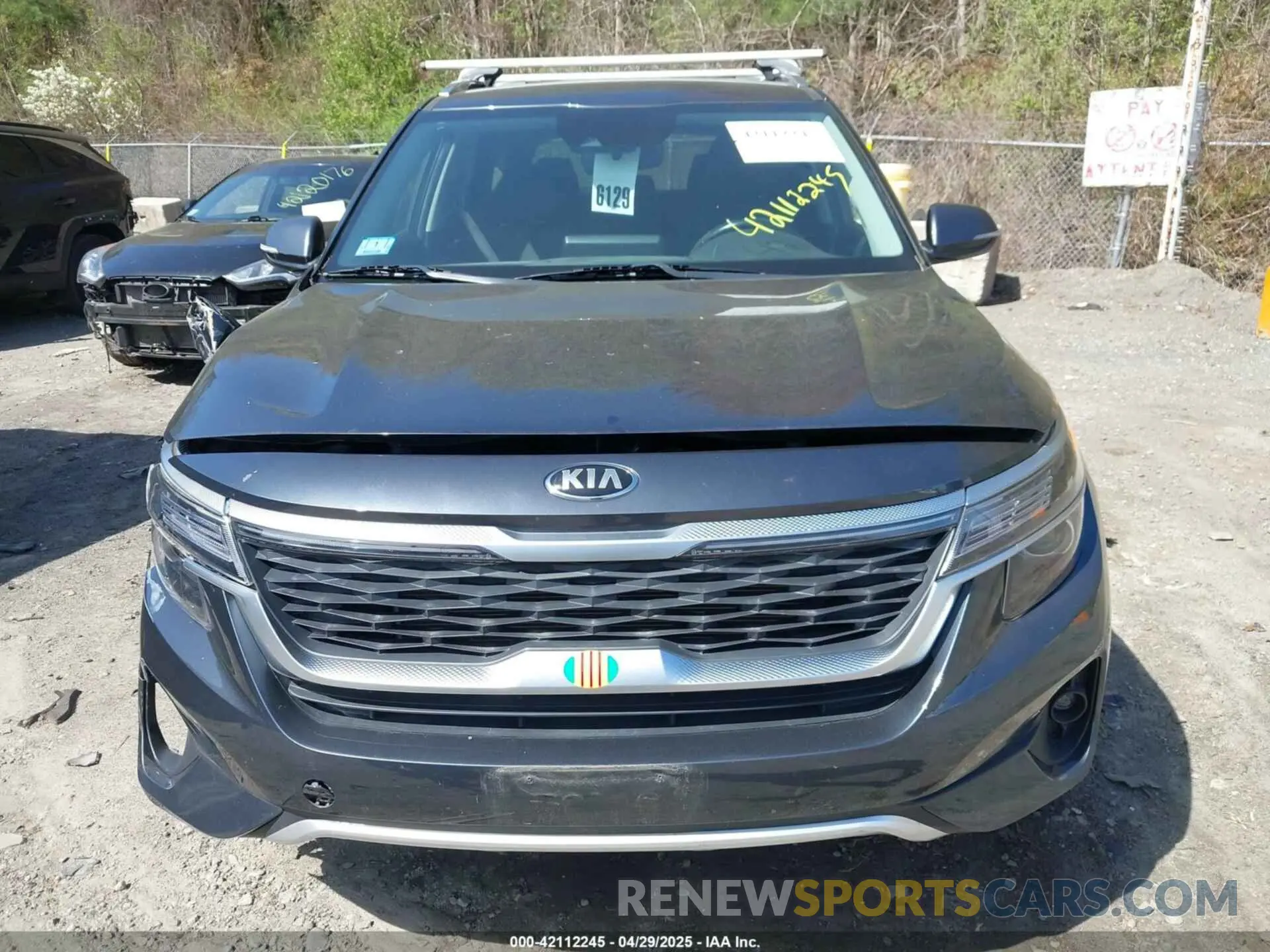 11 Photograph of a damaged car KNDEUCAA7M7170551 KIA SELTOS 2021