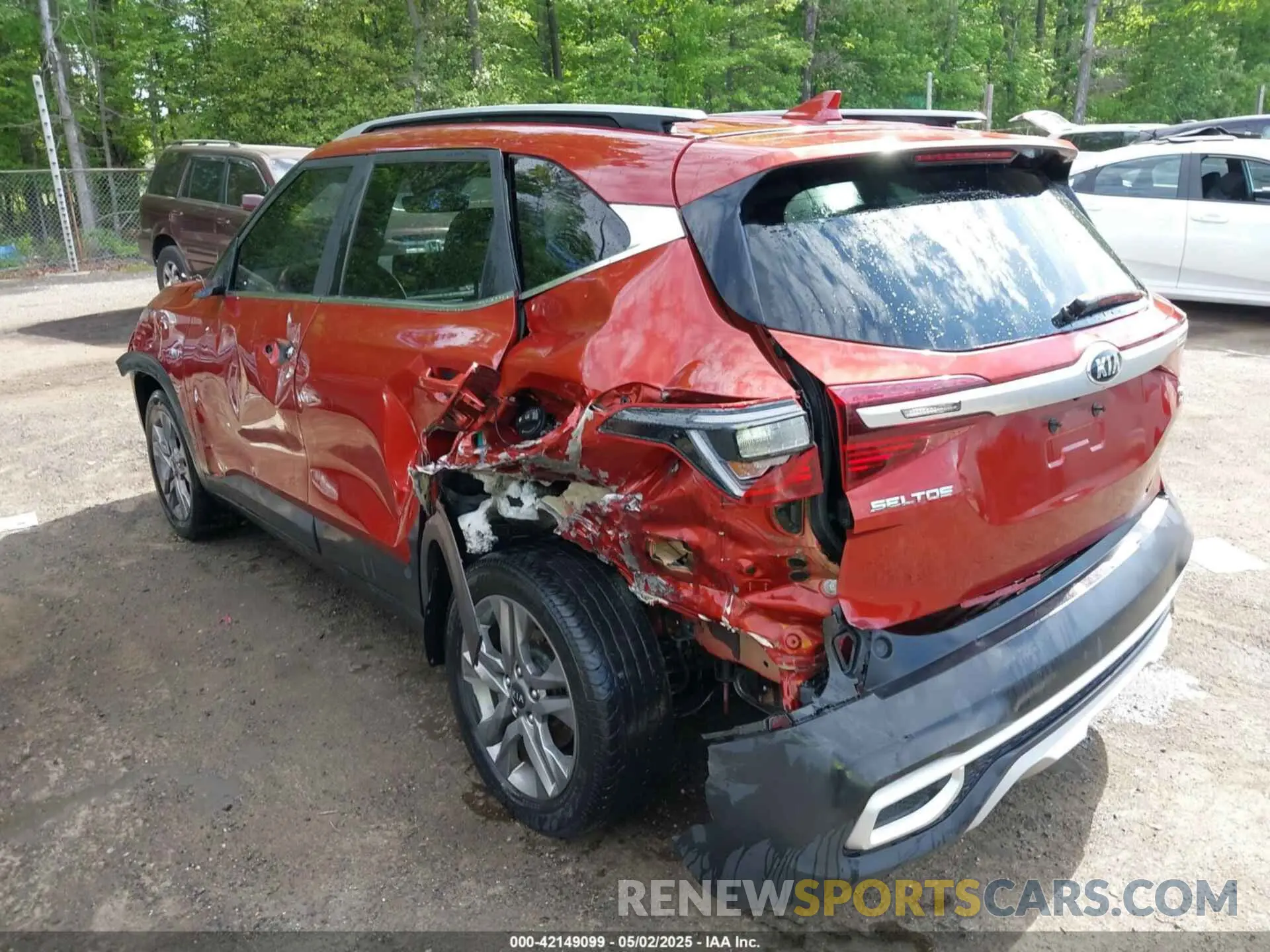 6 Photograph of a damaged car KNDEUCAA7M7205718 KIA SELTOS 2021