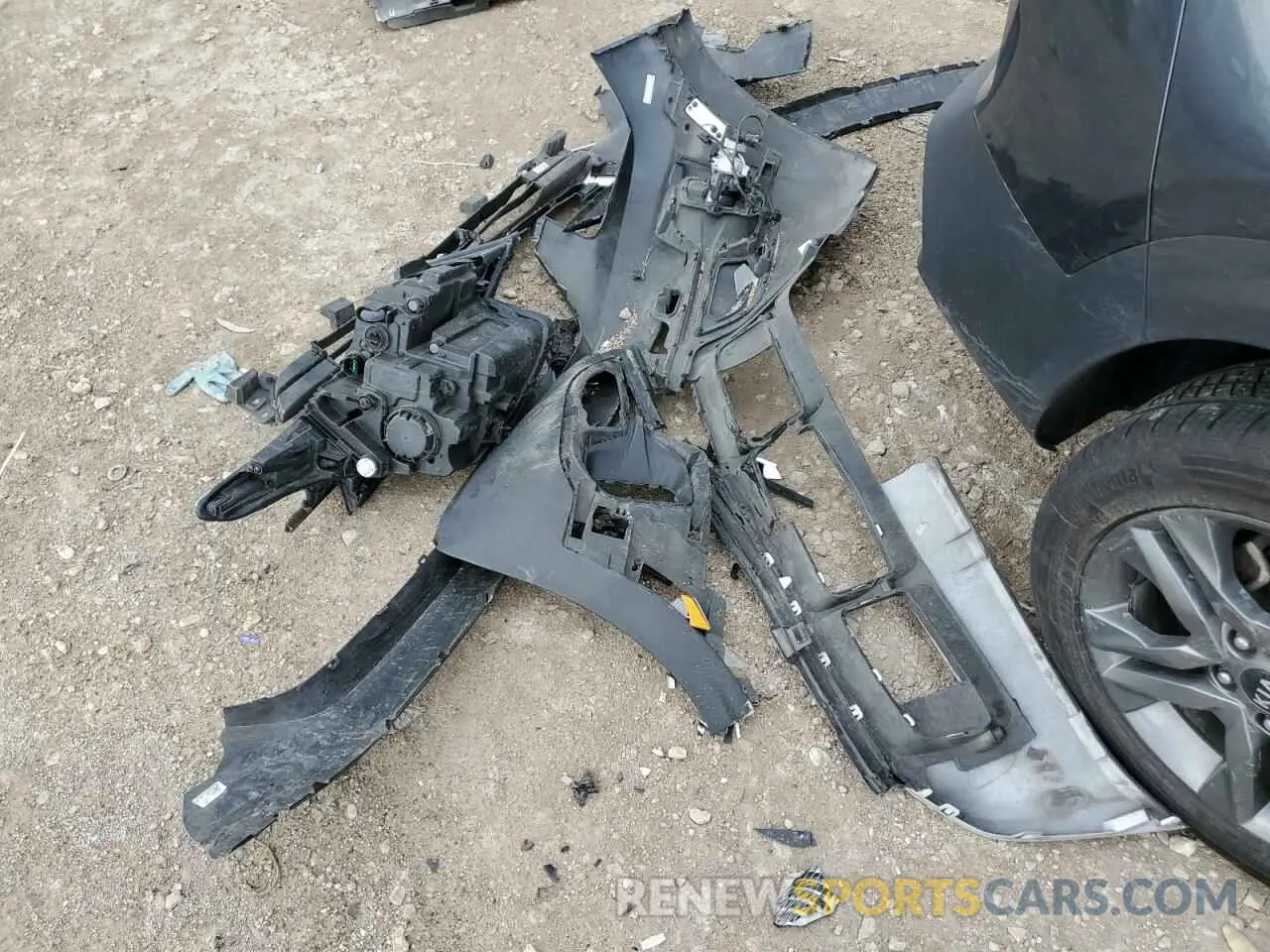 13 Photograph of a damaged car KNDEUCAA8M7162250 KIA SELTOS 2021
