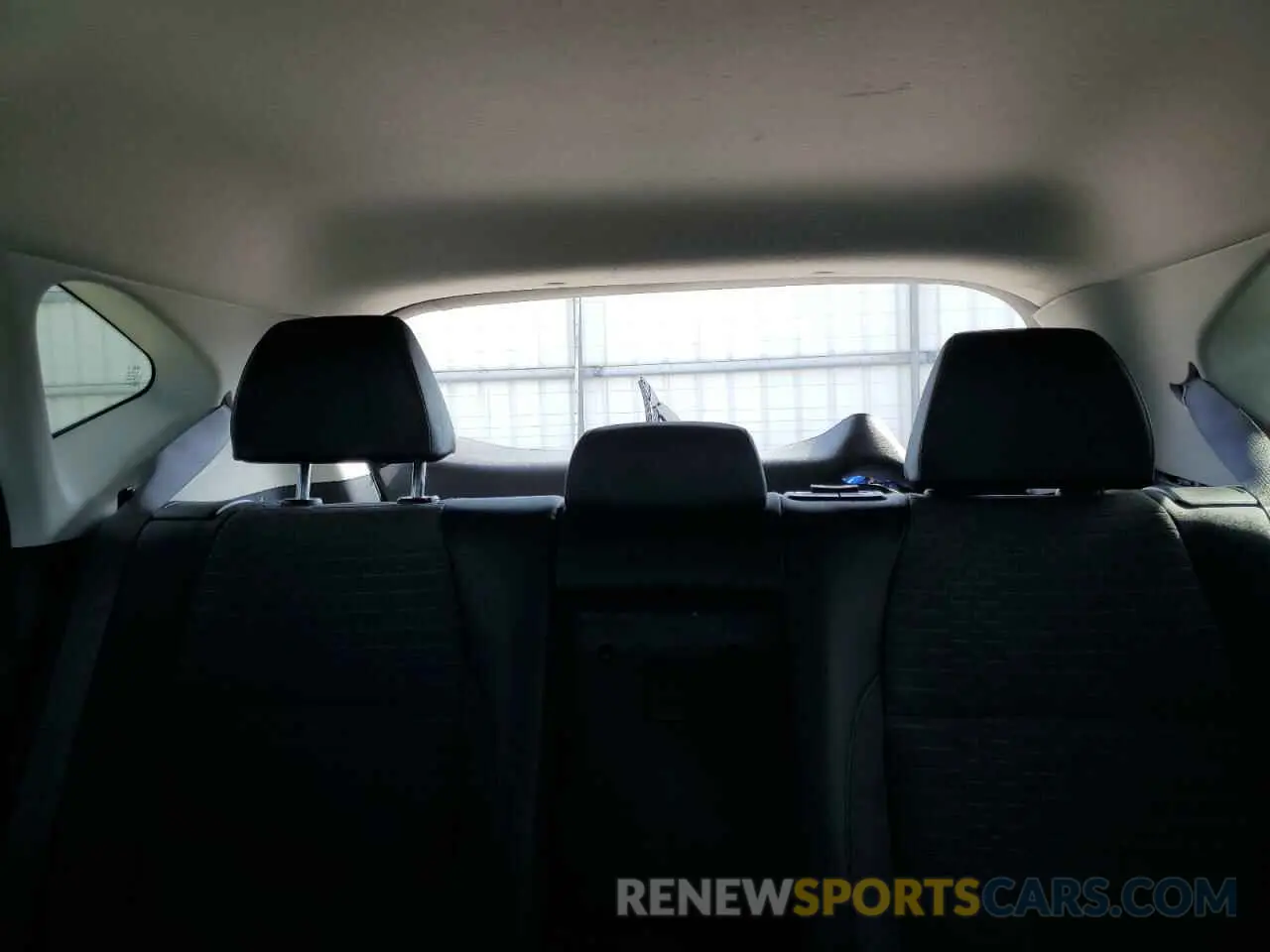 10 Фотография поврежденного автомобиля KNDEUCAAXM7133459 KIA SELTOS 2021