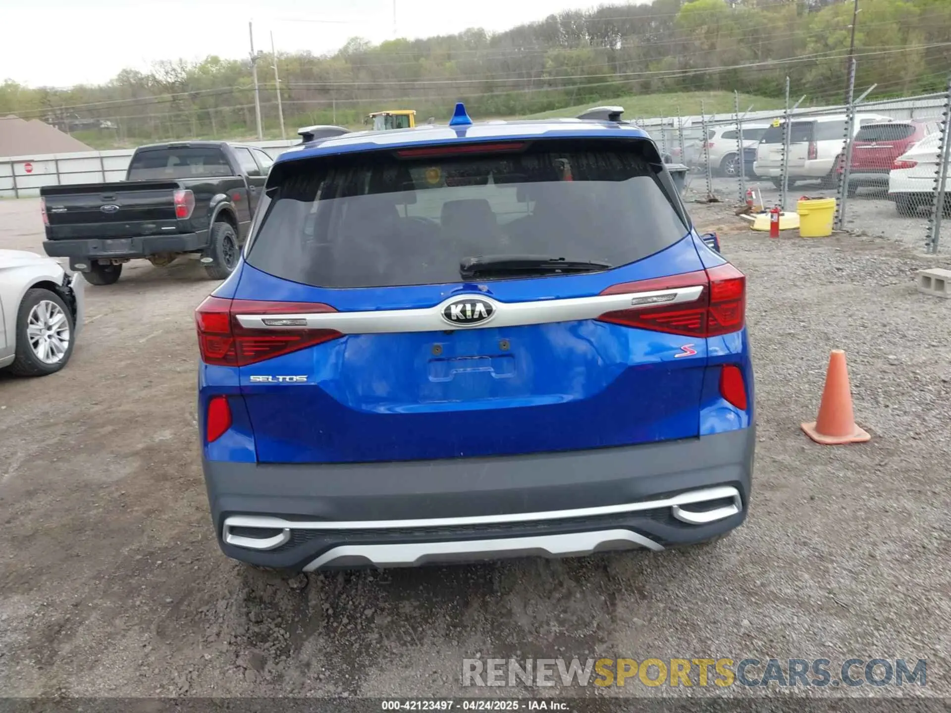 15 Фотография поврежденного автомобиля KNDEUCAAXM7221587 KIA SELTOS 2021